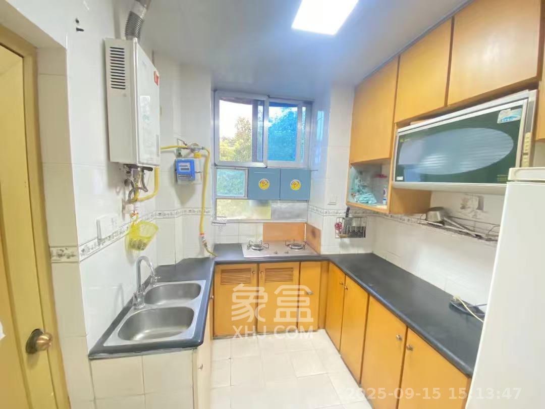 湘农桥社区  3室2厅2卫    2000.0元/月室内图