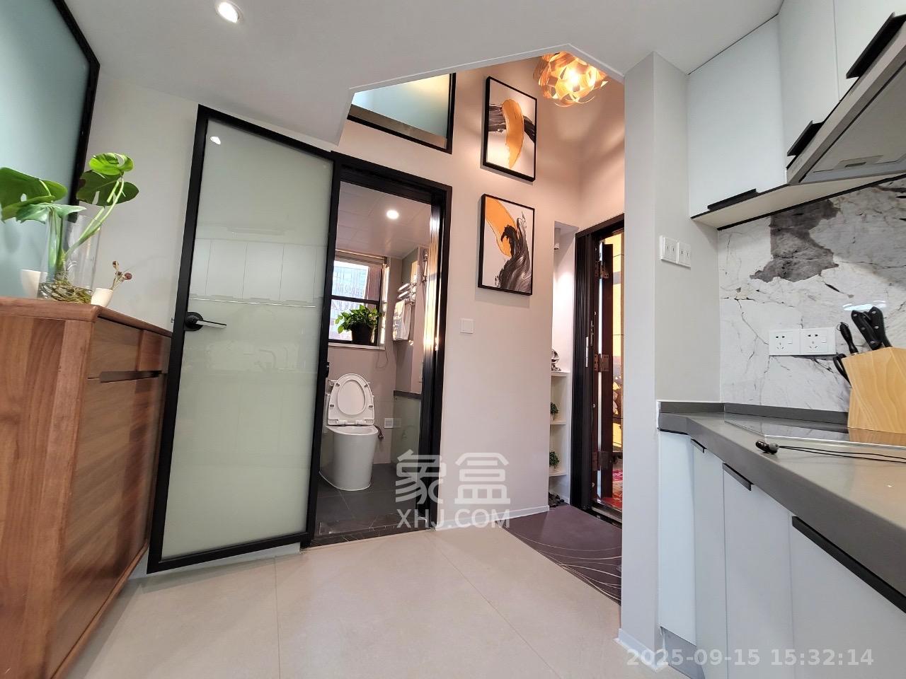 梅溪半岛 2室2厅2卫 3500.0元/月 梅溪半岛 2室2厅2卫 3500.0元/月室内图