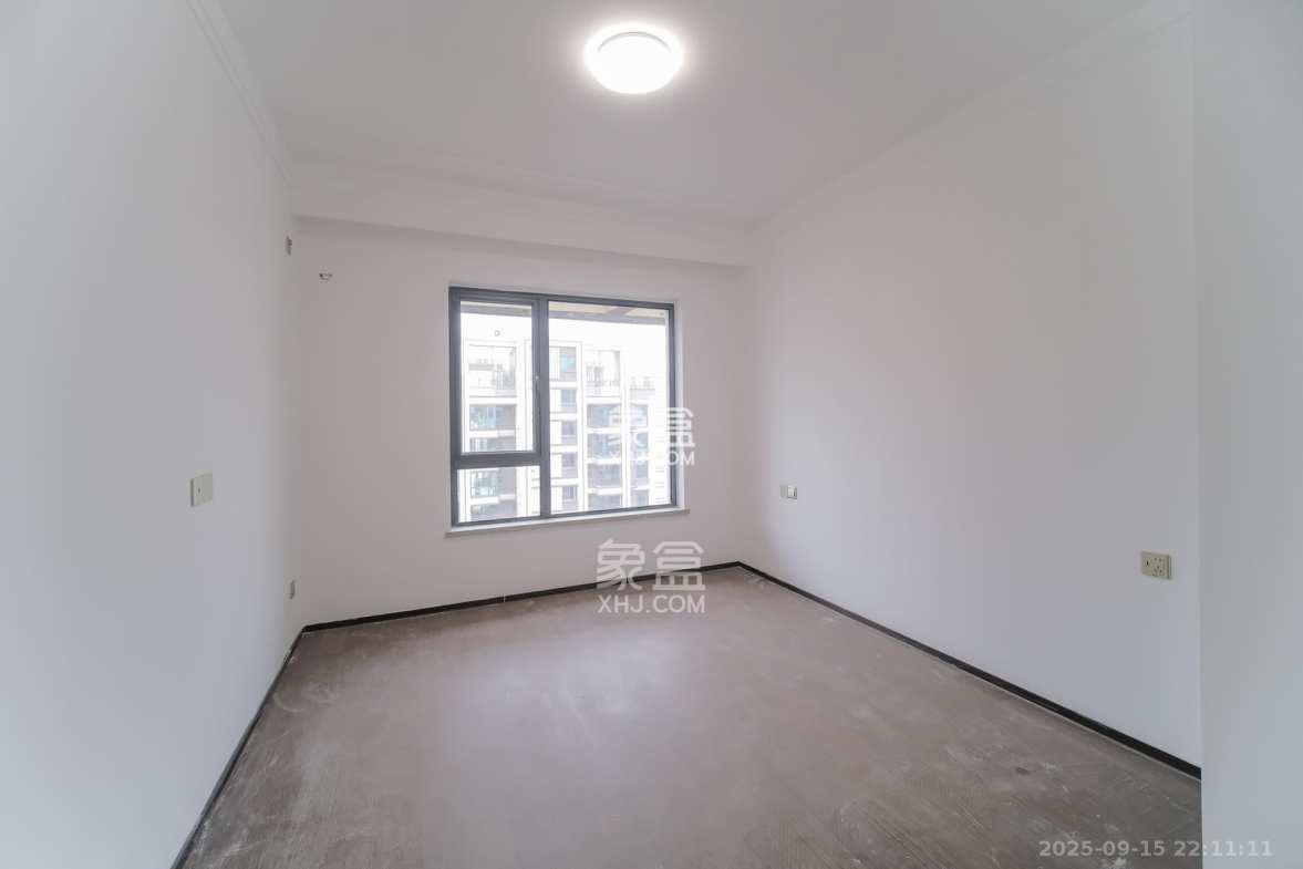 荣盛城  3室2厅2卫    105.8万 荣盛城  3室2厅2卫    105.8万卧室