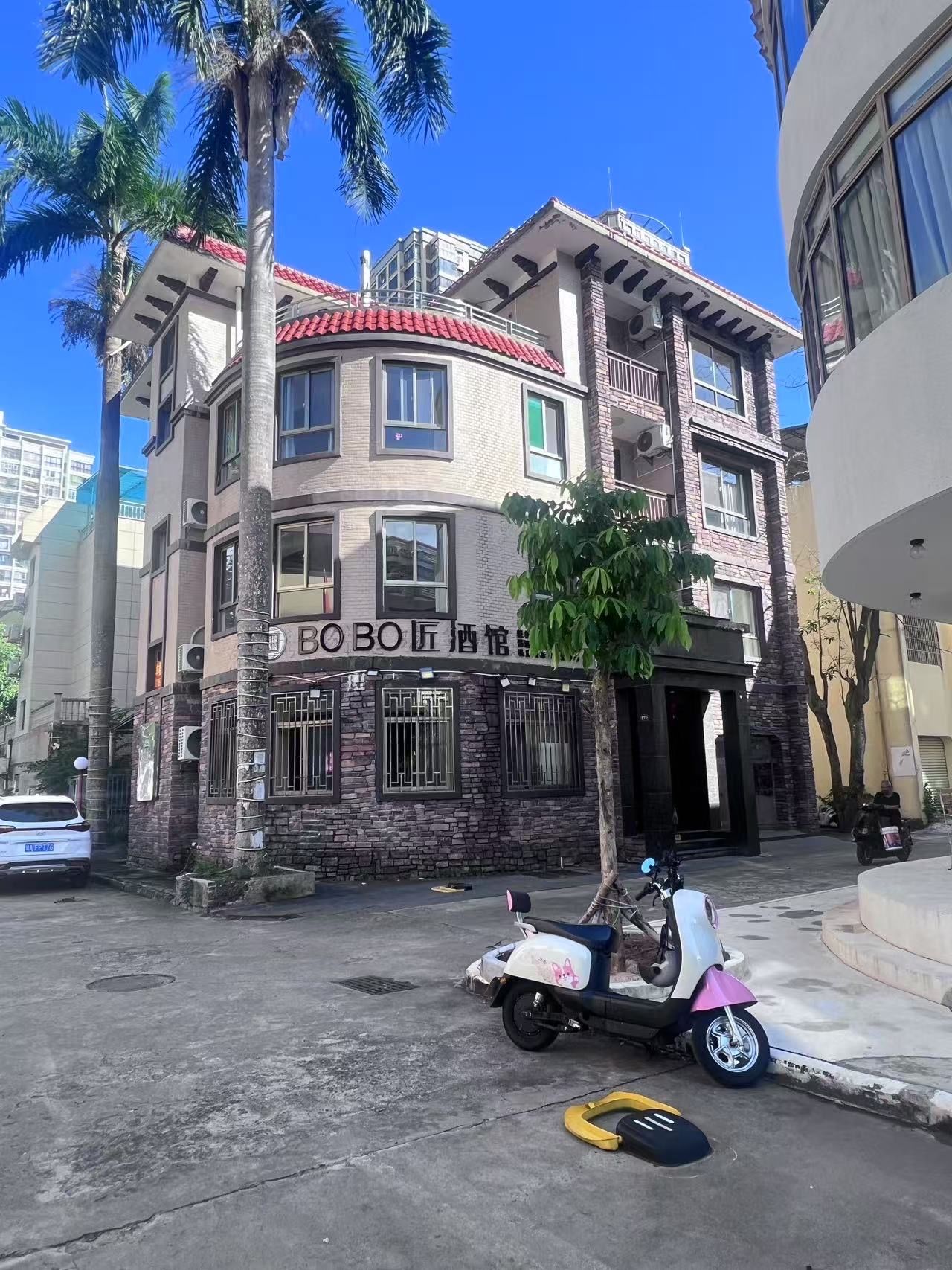 泉水山庄（别墅公寓区）  8室3厅3卫   22000.00元/月室内图
