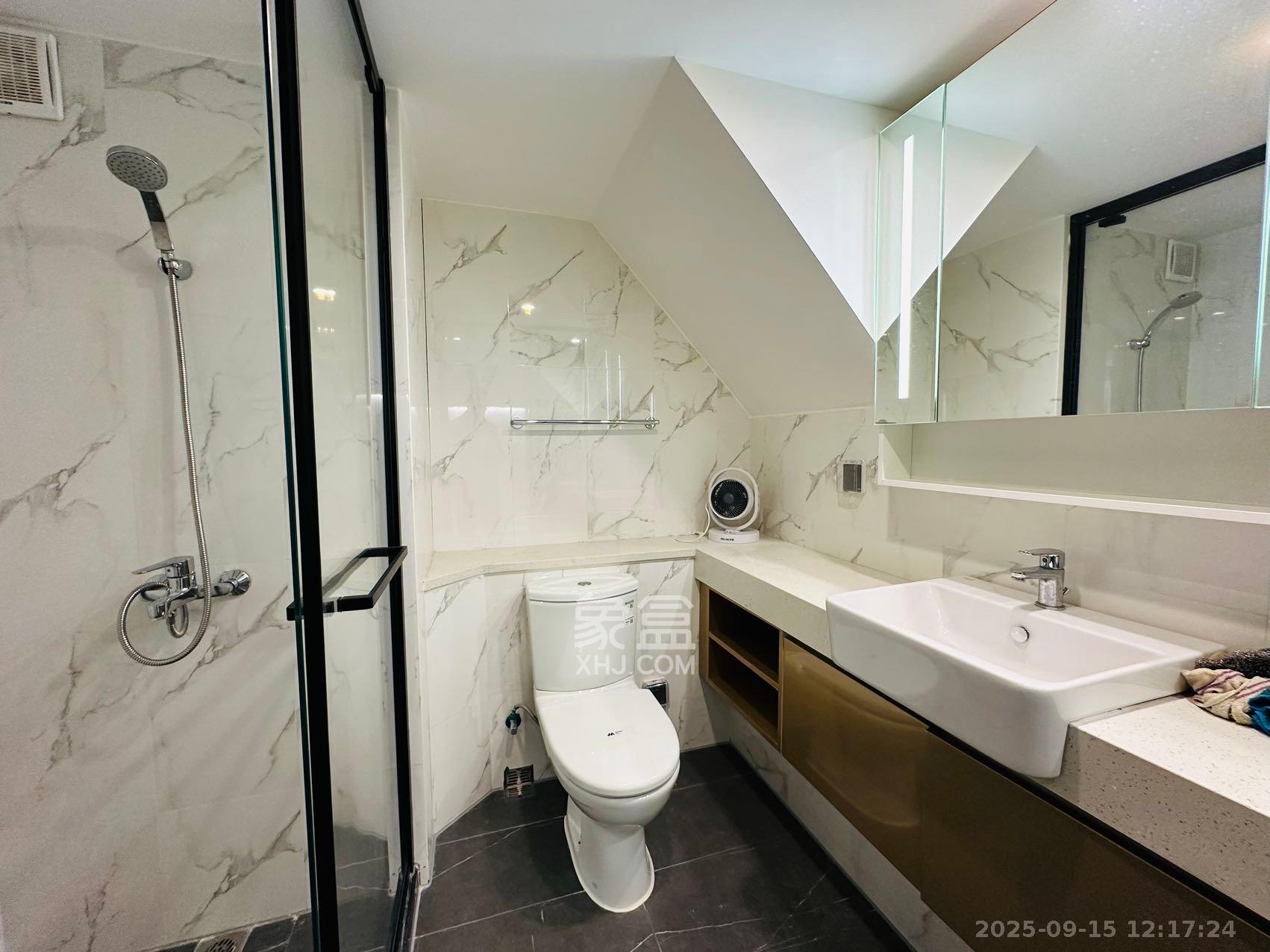 达美寰宇中心  2室2厅1卫    3800.0元/月室内图