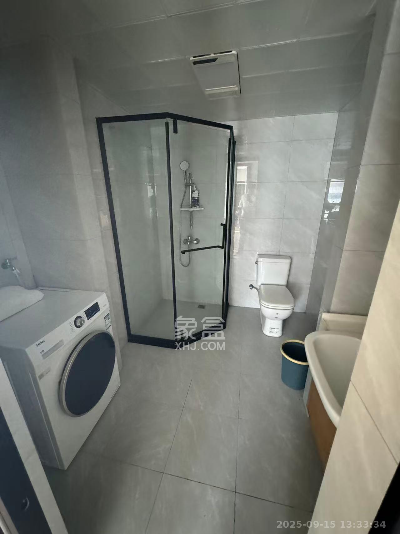 泊富公寓(泊富国际广场) 2室2厅1卫 3500.0元/月 泊富公寓(泊富国际广场) 2室2厅1卫 3500.0元/月室内图