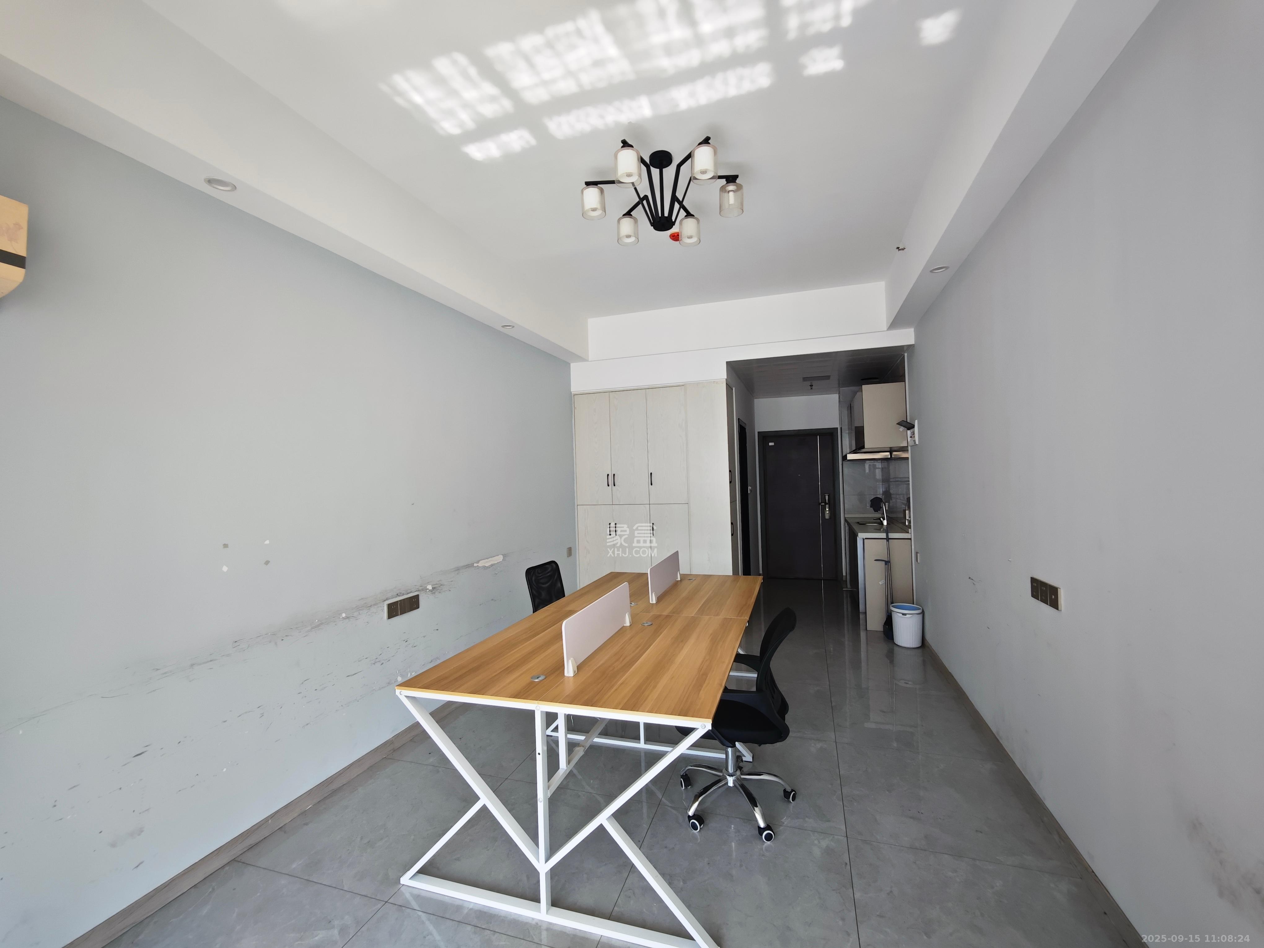 润和滨江府  1室0厅0卫    1400.0元/月室内图