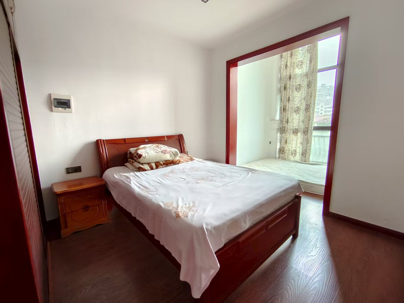 海韵天城 5室2厅2卫 218.0万 海韵天城 5室2厅2卫 218.0万室内图