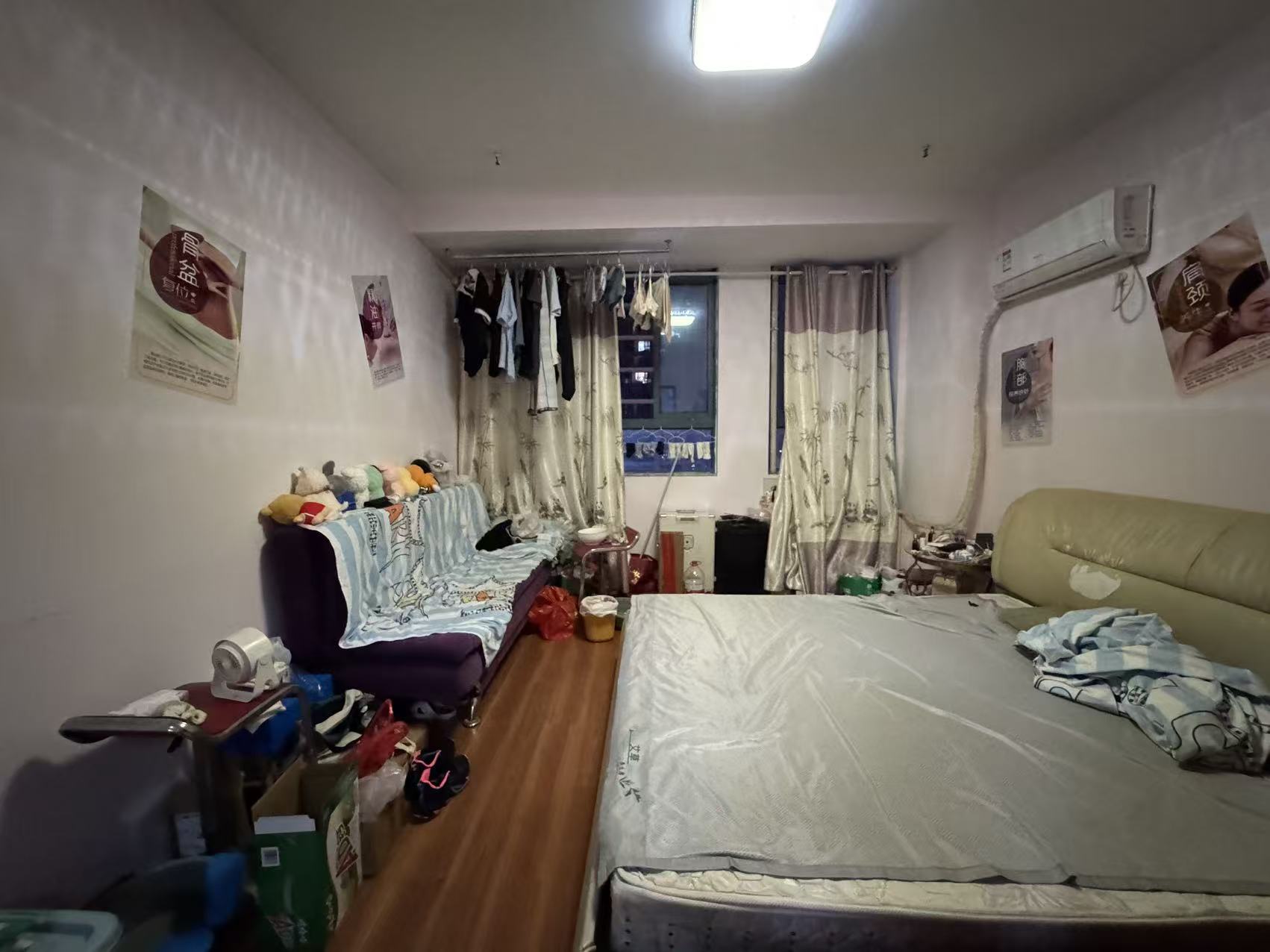 金质颐园  1室1厅1卫    18.0万 金质颐园  1室1厅1卫    18.0万室内图