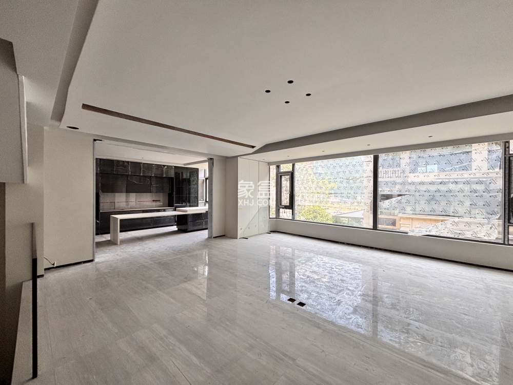 翡翠公园（北大资源）  3室2厅4卫    272.0万