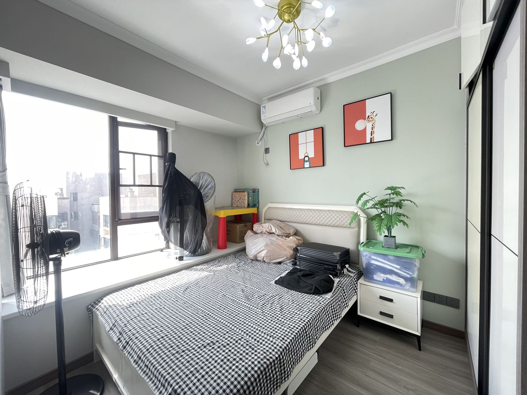 蓝溪谷  4室2厅2卫    90.0万 蓝溪谷  4室2厅2卫    90.0万室内图