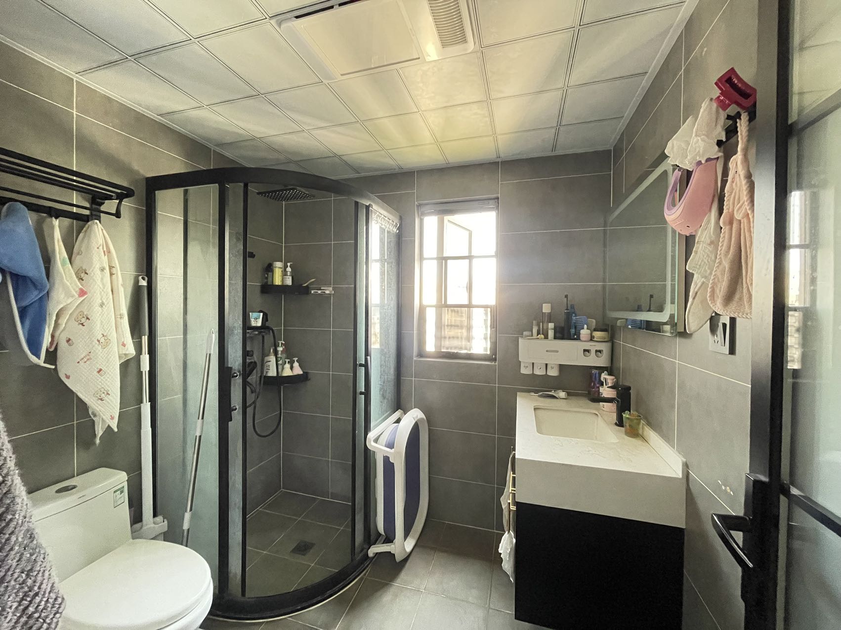 蓝溪谷  4室2厅2卫    90.0万 蓝溪谷  4室2厅2卫    90.0万室内图