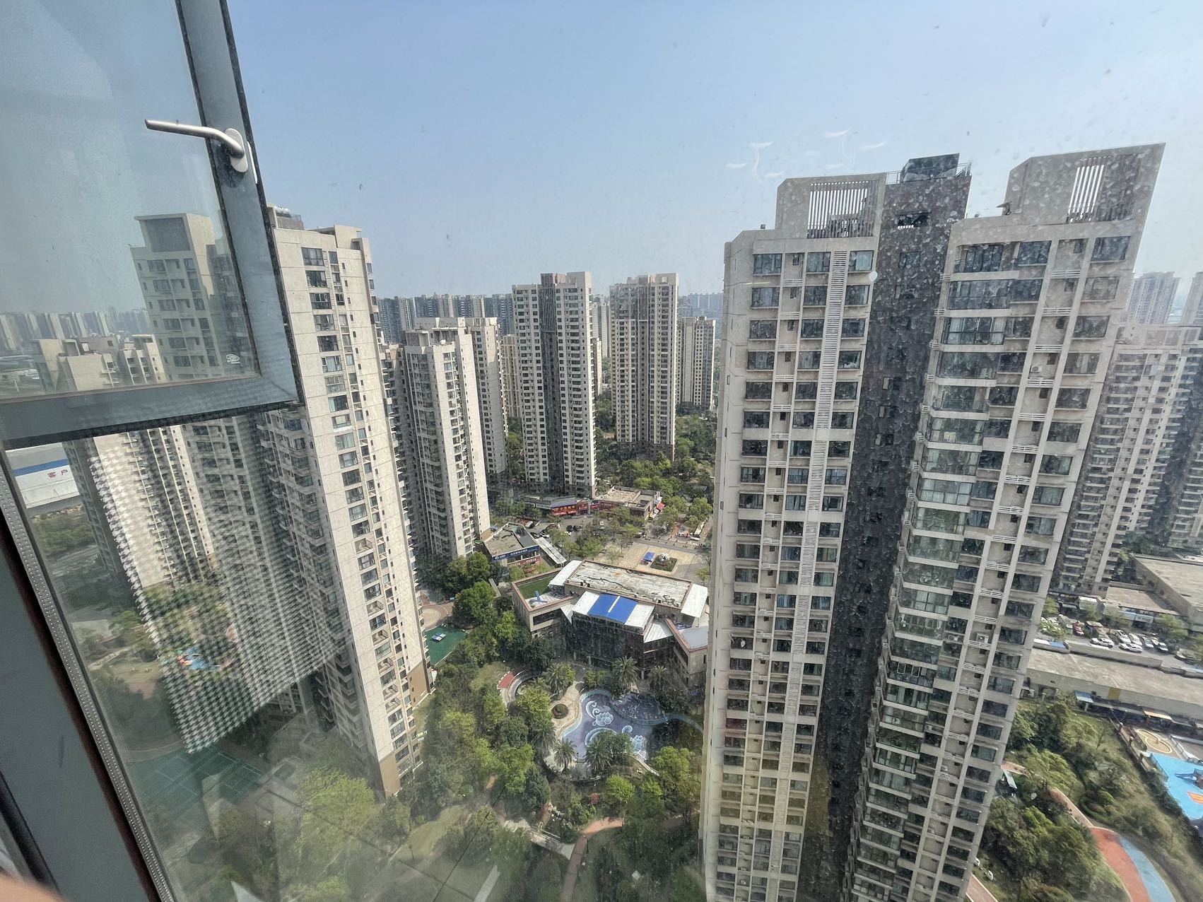 蓝溪谷  4室2厅2卫    90.0万 蓝溪谷  4室2厅2卫    90.0万室内图