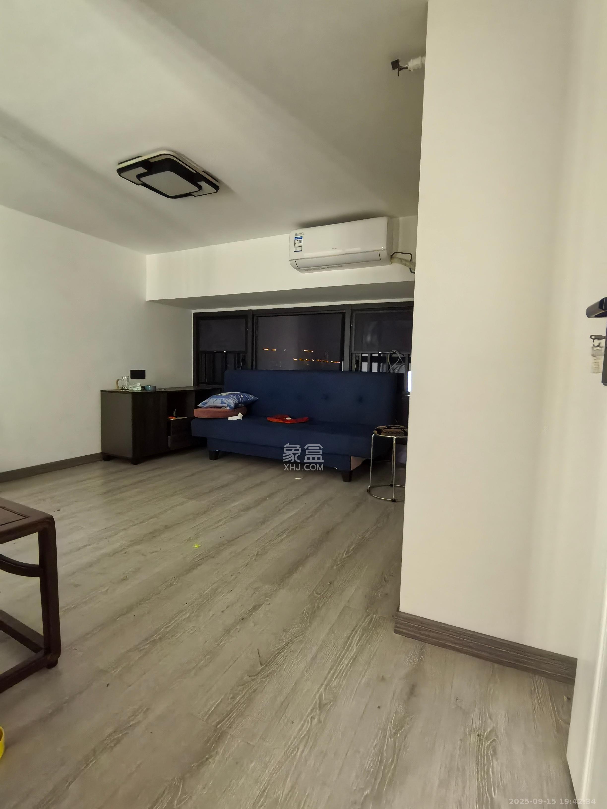 明昇壹城（明昇时代广场）三期  1室1厅1卫    2300.0元/月室内图