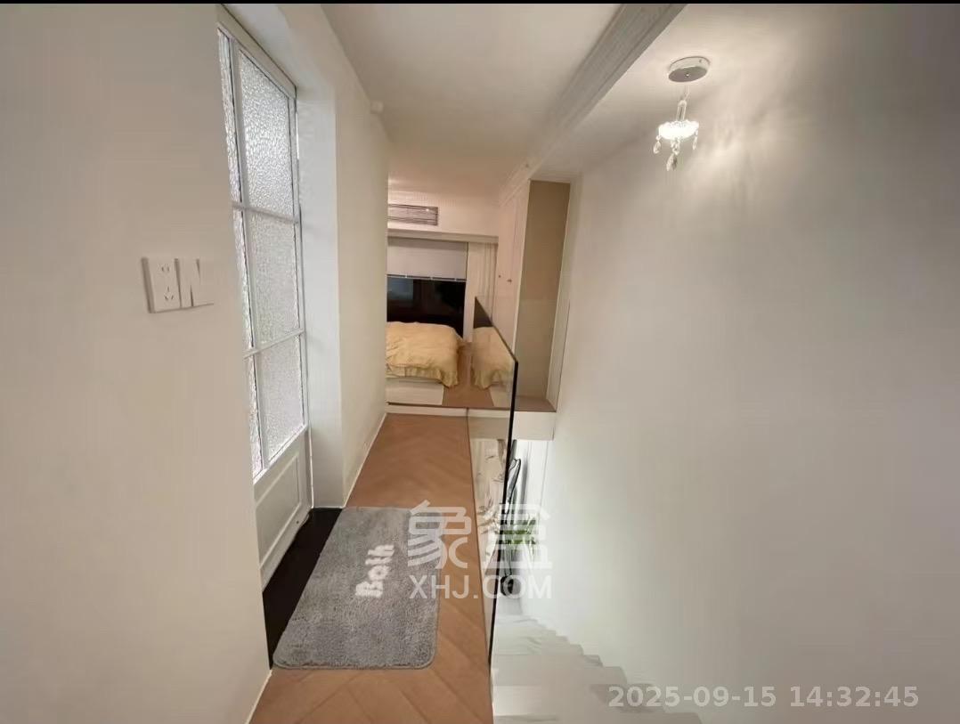 卓越江岸  1室0厅0卫   2800.00元/月室内图