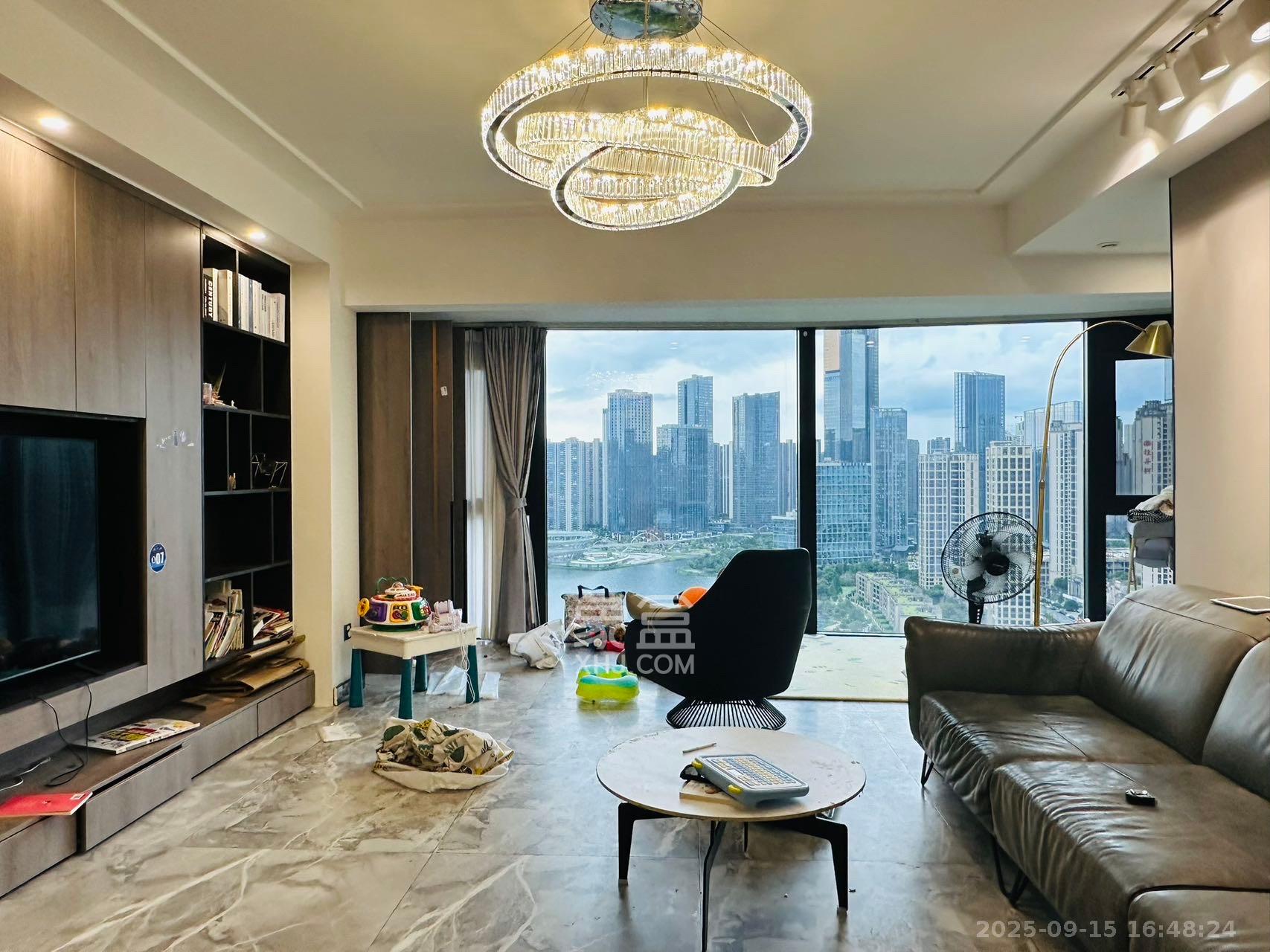 天祥水晶湾 3室2厅2卫 6500.0元/月 天祥水晶湾 3室2厅2卫 6500.0元/月室内图