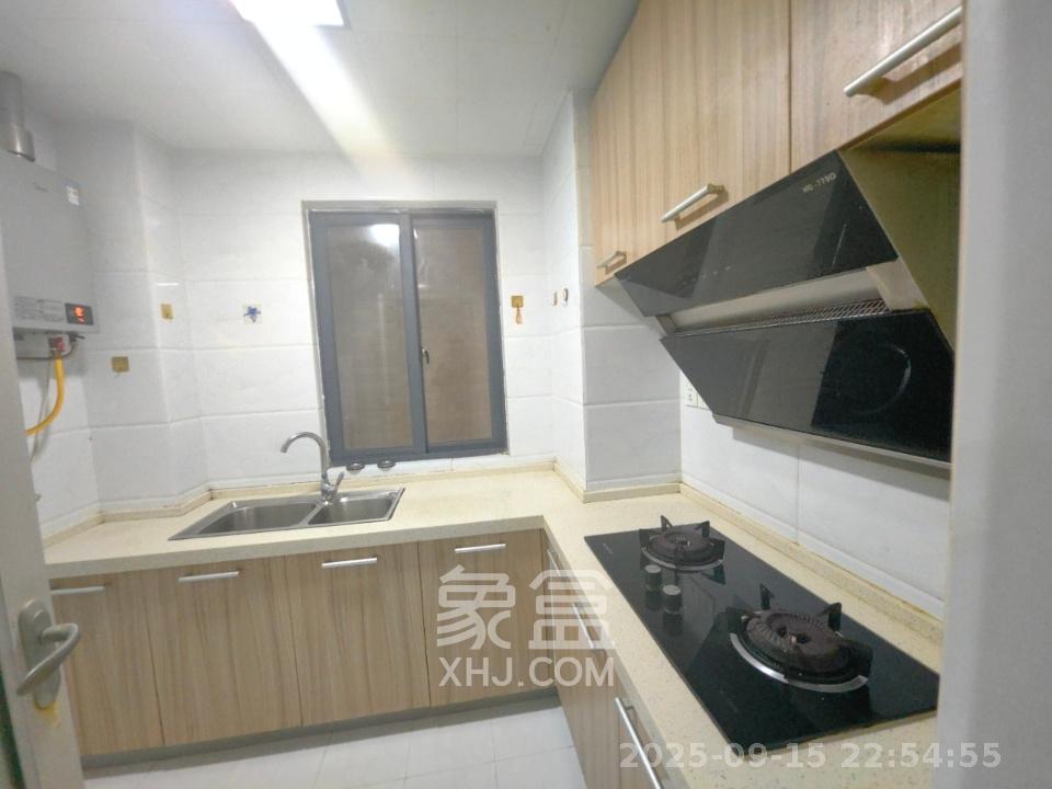 兴隆景苑 2室2厅1卫 1800.0元/月 兴隆景苑 2室2厅1卫 1800.0元/月室内图