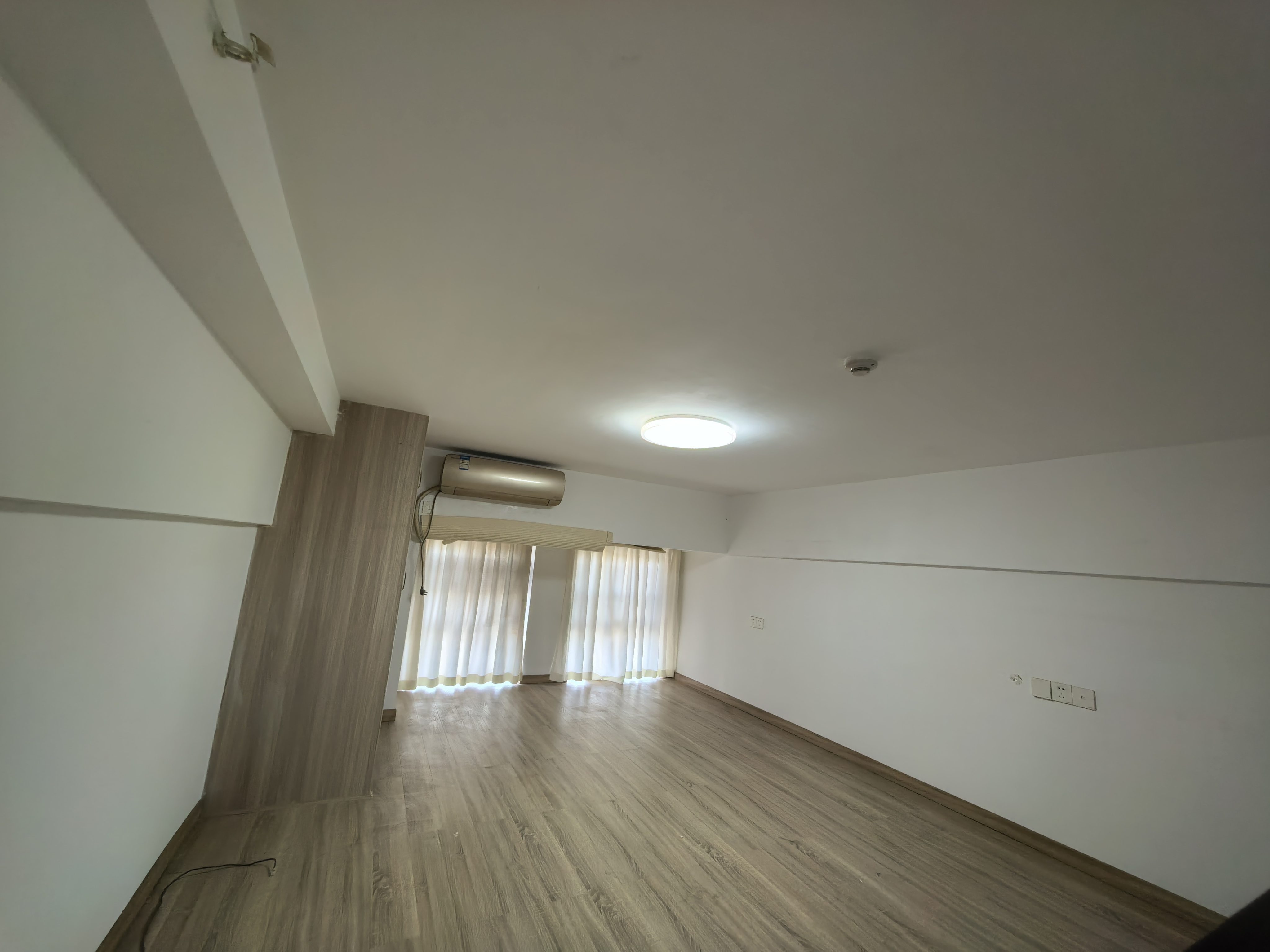 华润置地广场二期 1室1厅1卫 1500.0元/月 华润置地广场二期 1室1厅1卫 1500.0元/月户型图