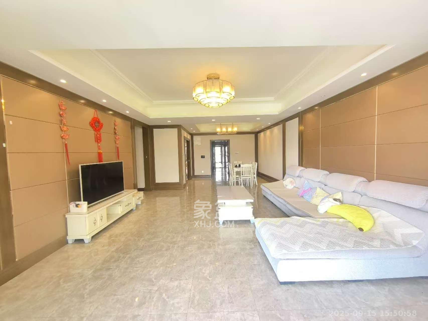 恒大御景半岛湘江苑（恒大御景半岛一期）  4室2厅3卫    6500.0元/月室内图