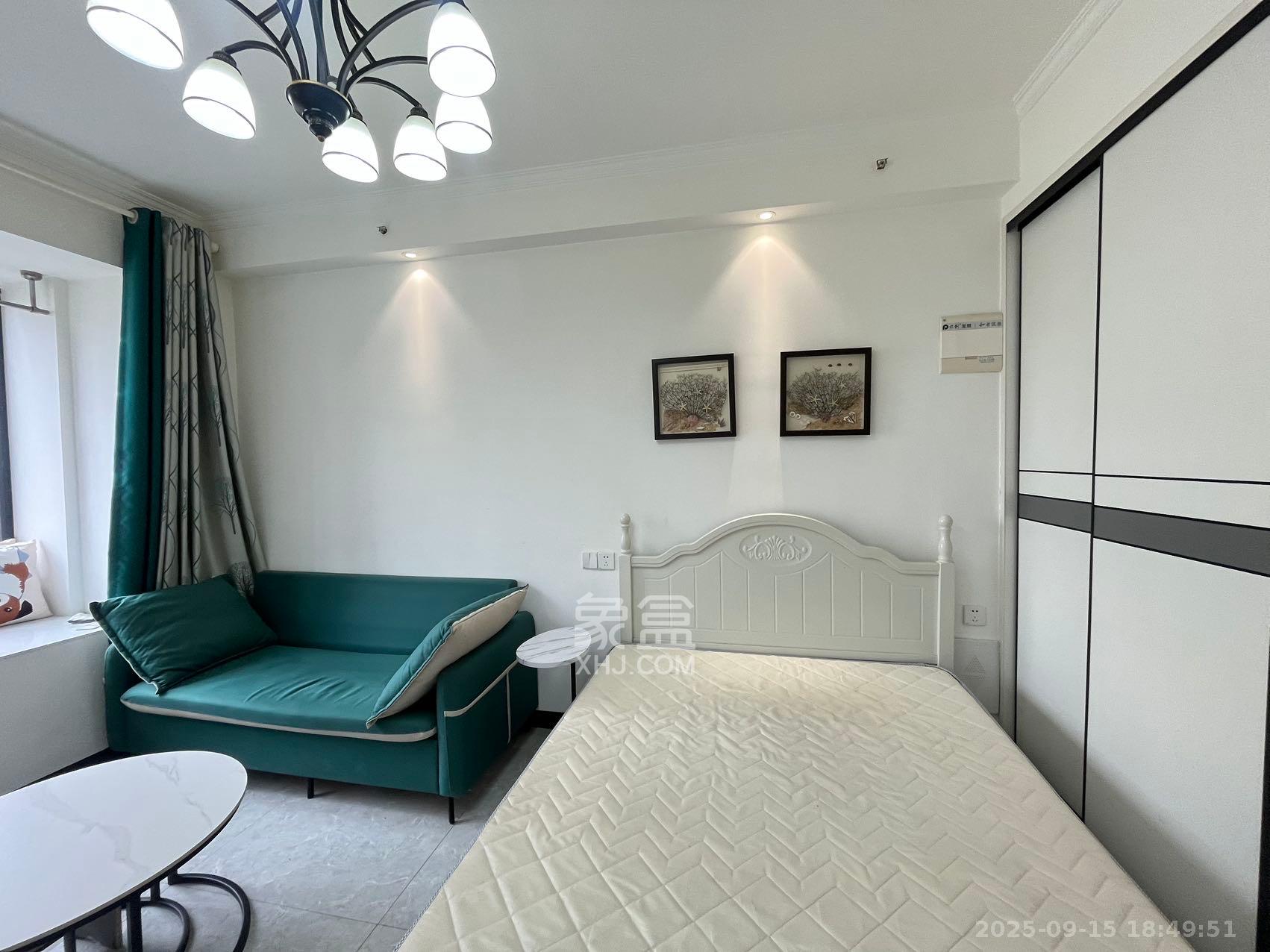 保利麓谷林语I区  1室1厅1卫    1500.0元/月室内图