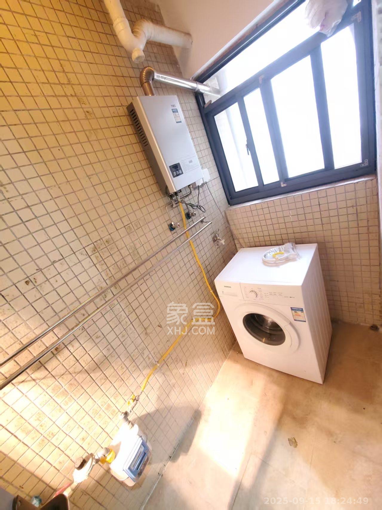 珠江花城四期花盛 1室1厅1卫 1500.0元/月 珠江花城四期花盛 1室1厅1卫 1500.0元/月室内图