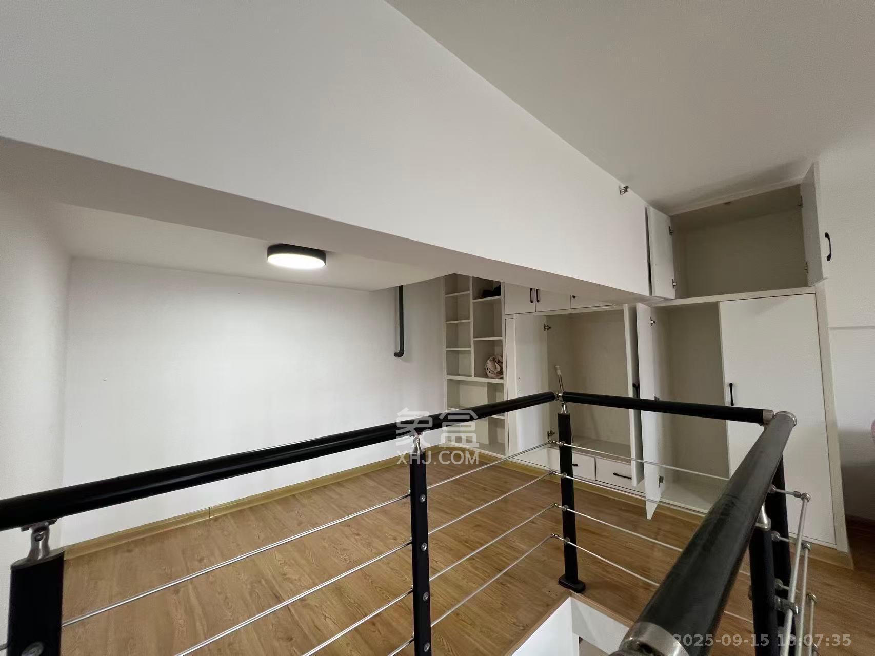 MOMA当代广场  1室1厅1卫    1100.0元/月室内图