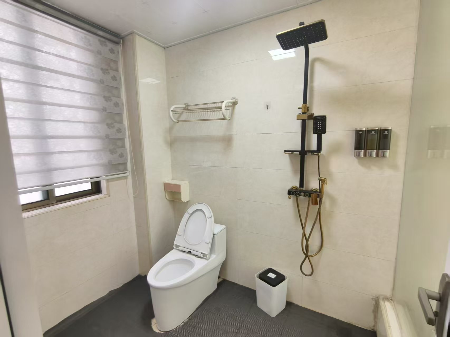 国色天香 2室2厅2卫 60.0万 国色天香 2室2厅2卫 60.0万室内图