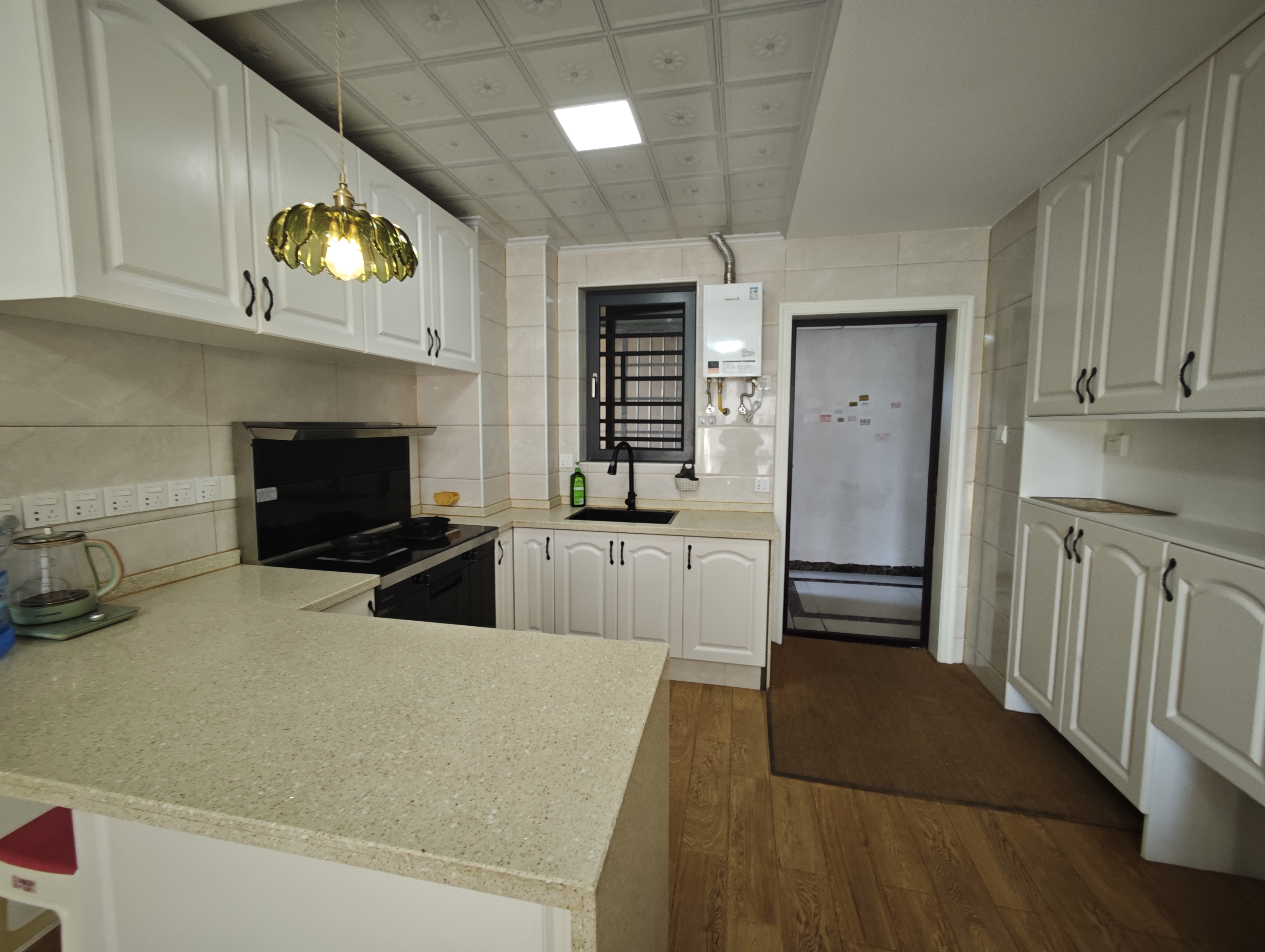 百弘学府城 2室1厅1卫 1300.0元/月 百弘学府城 2室1厅1卫 1300.0元/月室内图