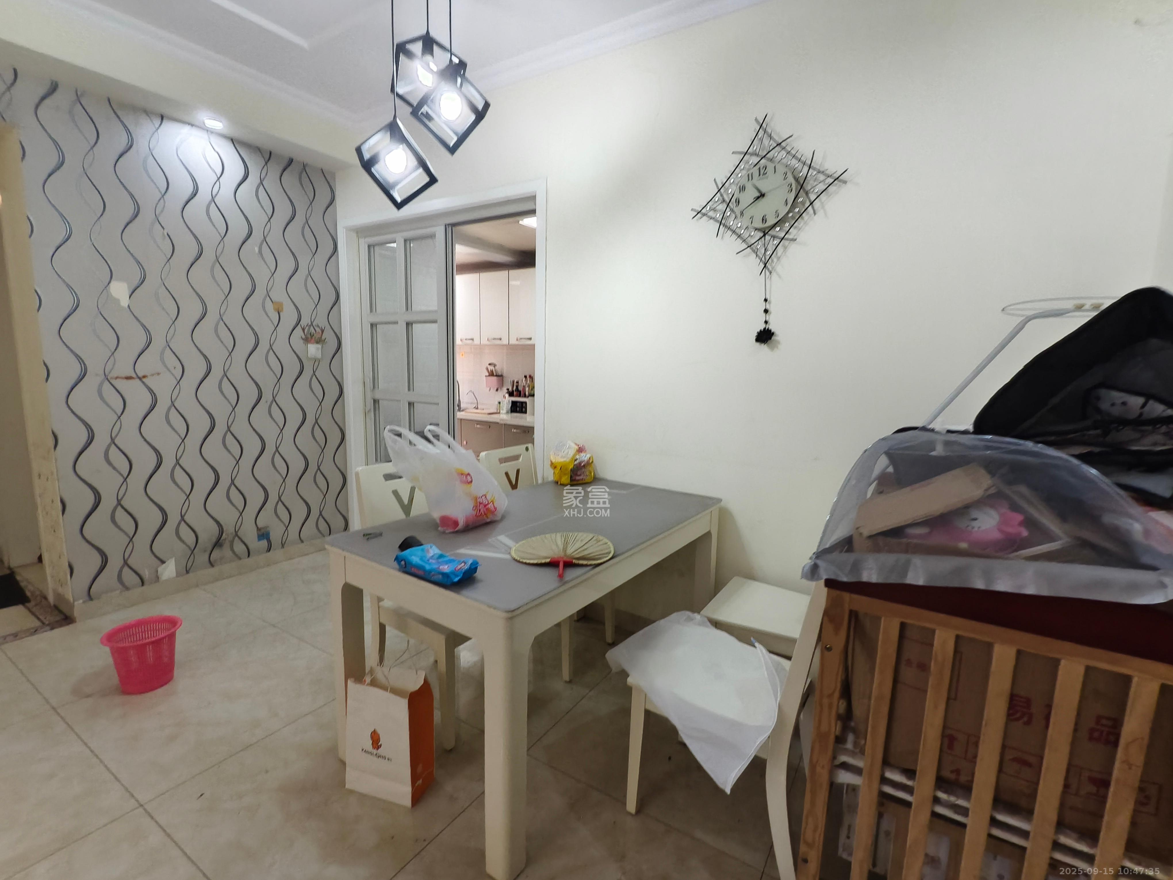 兴威帕克水岸 3室2厅2卫 2500.0元/月 兴威帕克水岸 3室2厅2卫 2500.0元/月室内图