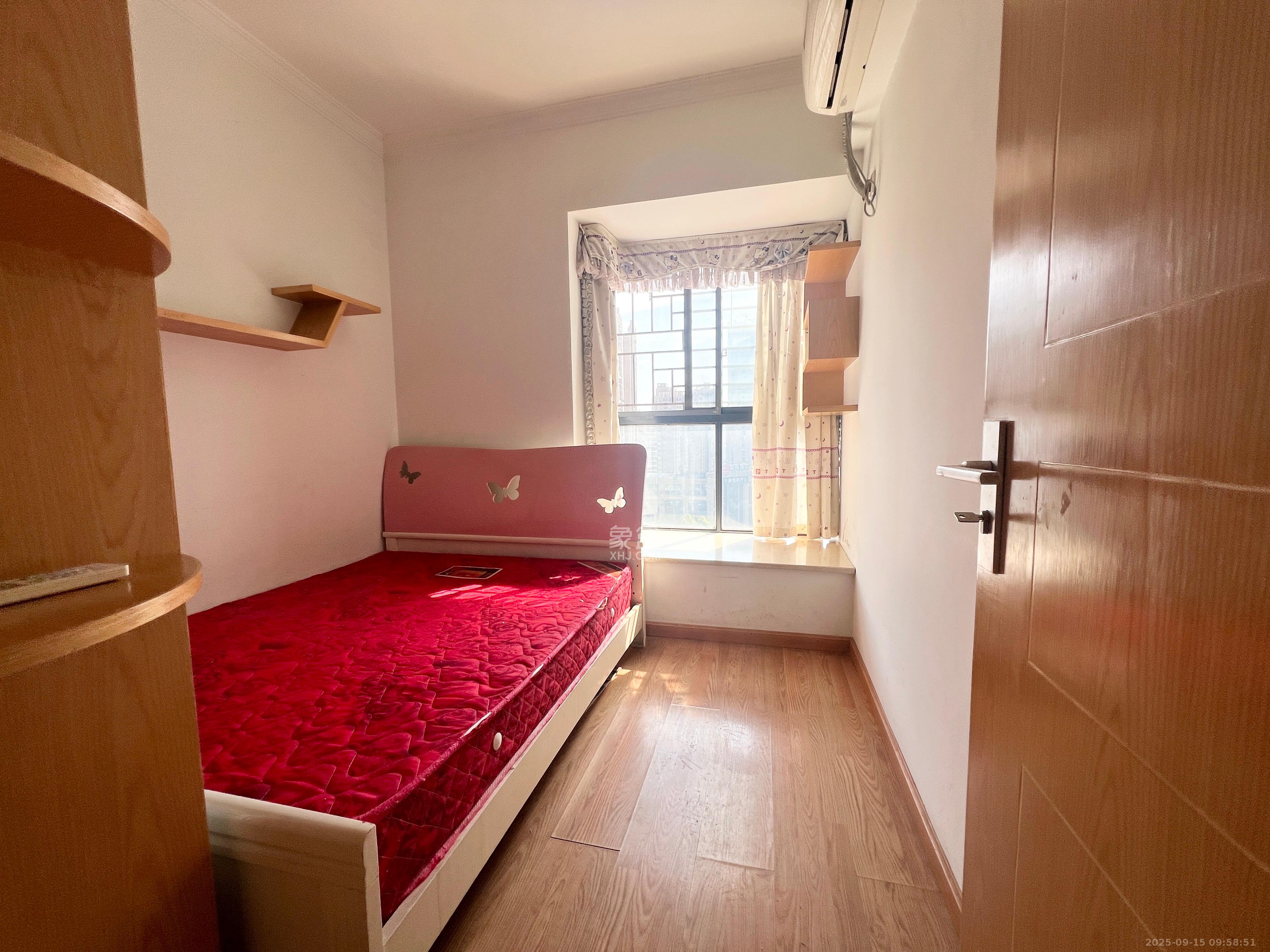 蓝山郡  3室1厅1卫    1900.0元/月室内图