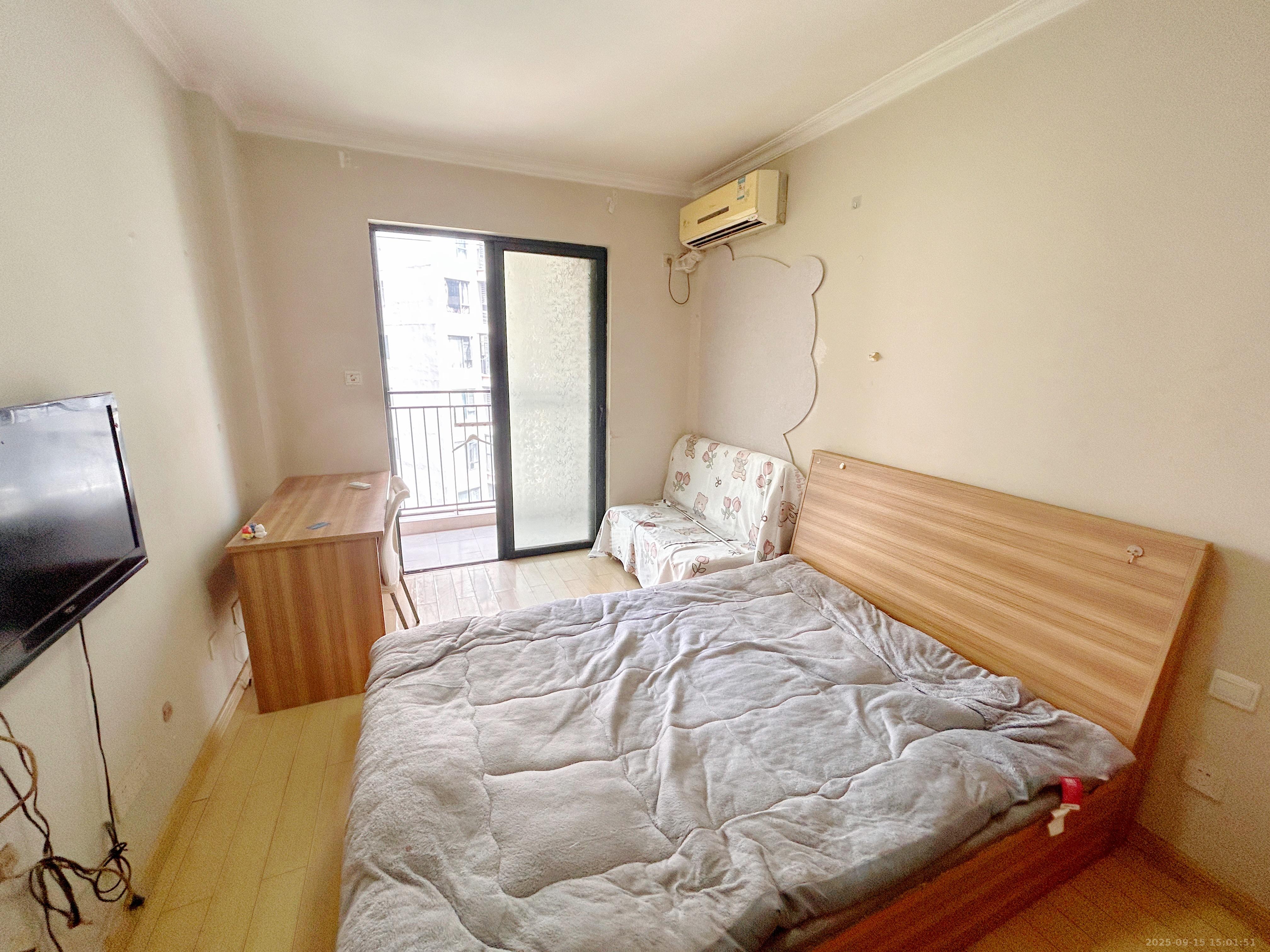 万科金域华府一期  1室1厅1卫    1100.0元/月室内图