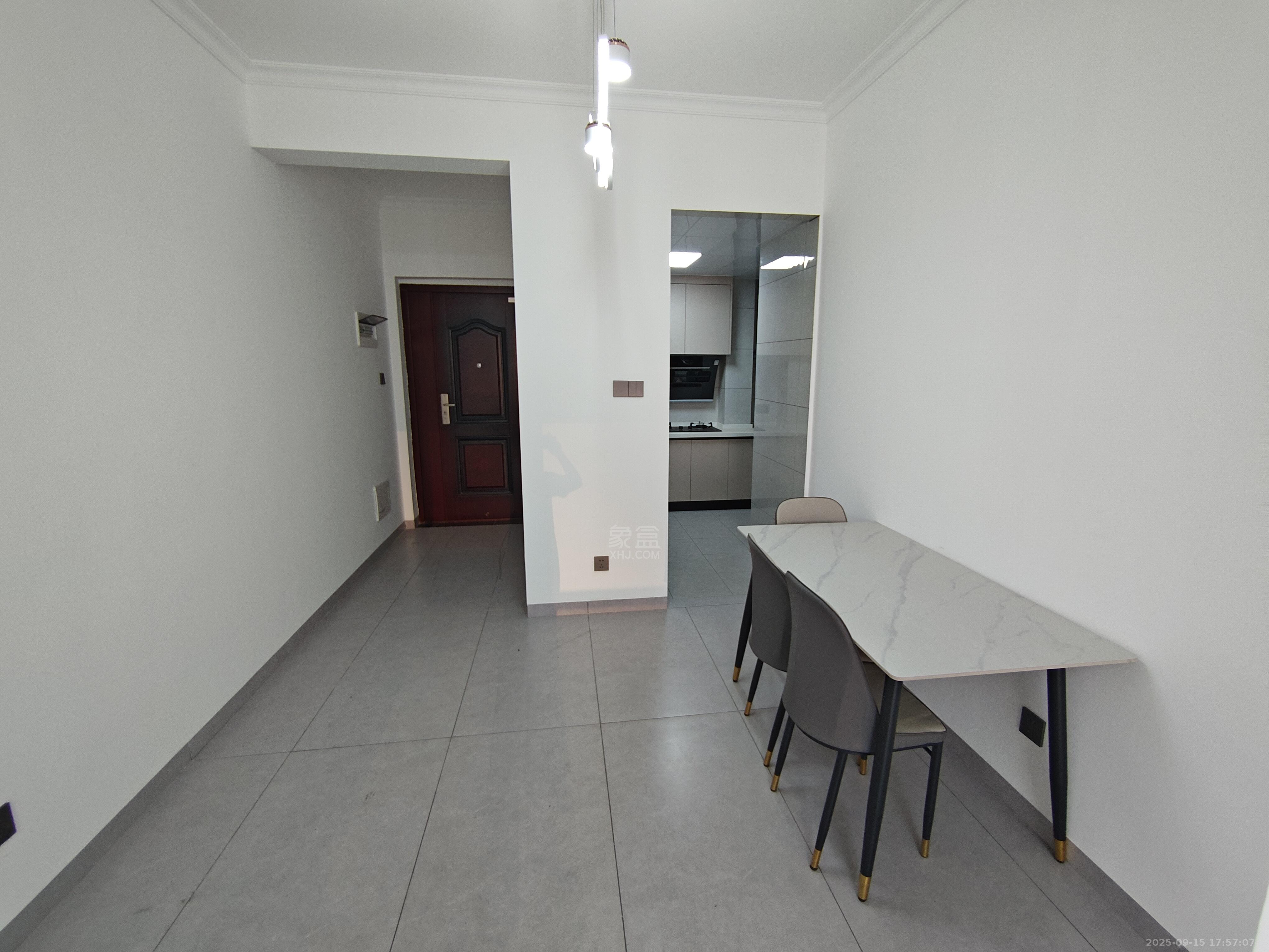 亿都时光 3室2厅1卫 2000.0元/月 亿都时光 3室2厅1卫 2000.0元/月室内图