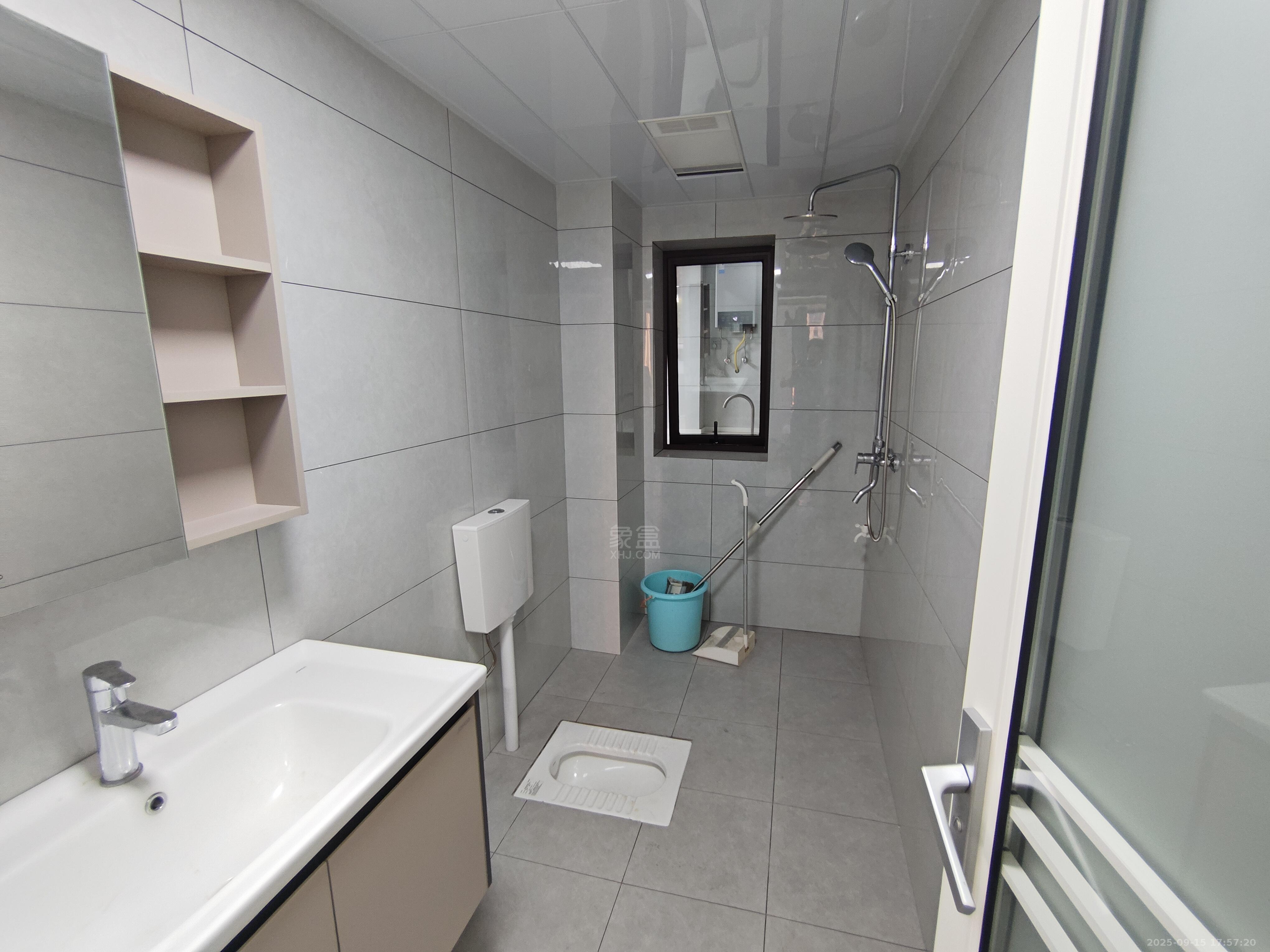 亿都时光 3室2厅1卫 2000.0元/月 亿都时光 3室2厅1卫 2000.0元/月室内图