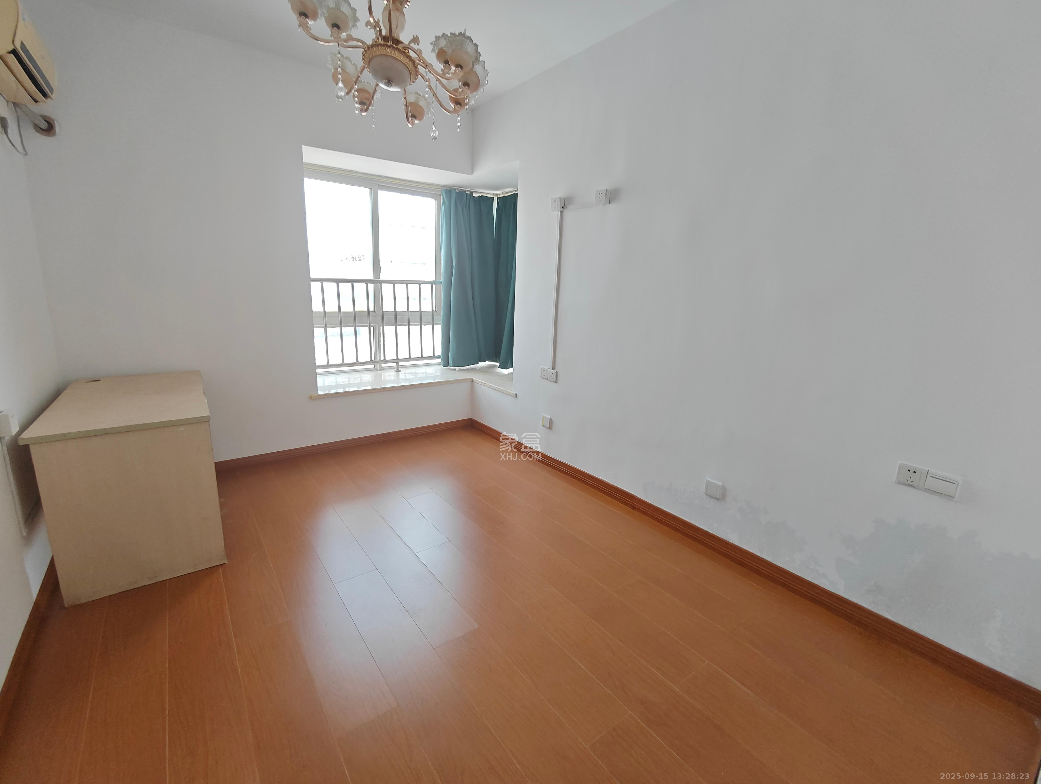 三王丽都  2室2厅1卫    2800.0元/月室内图