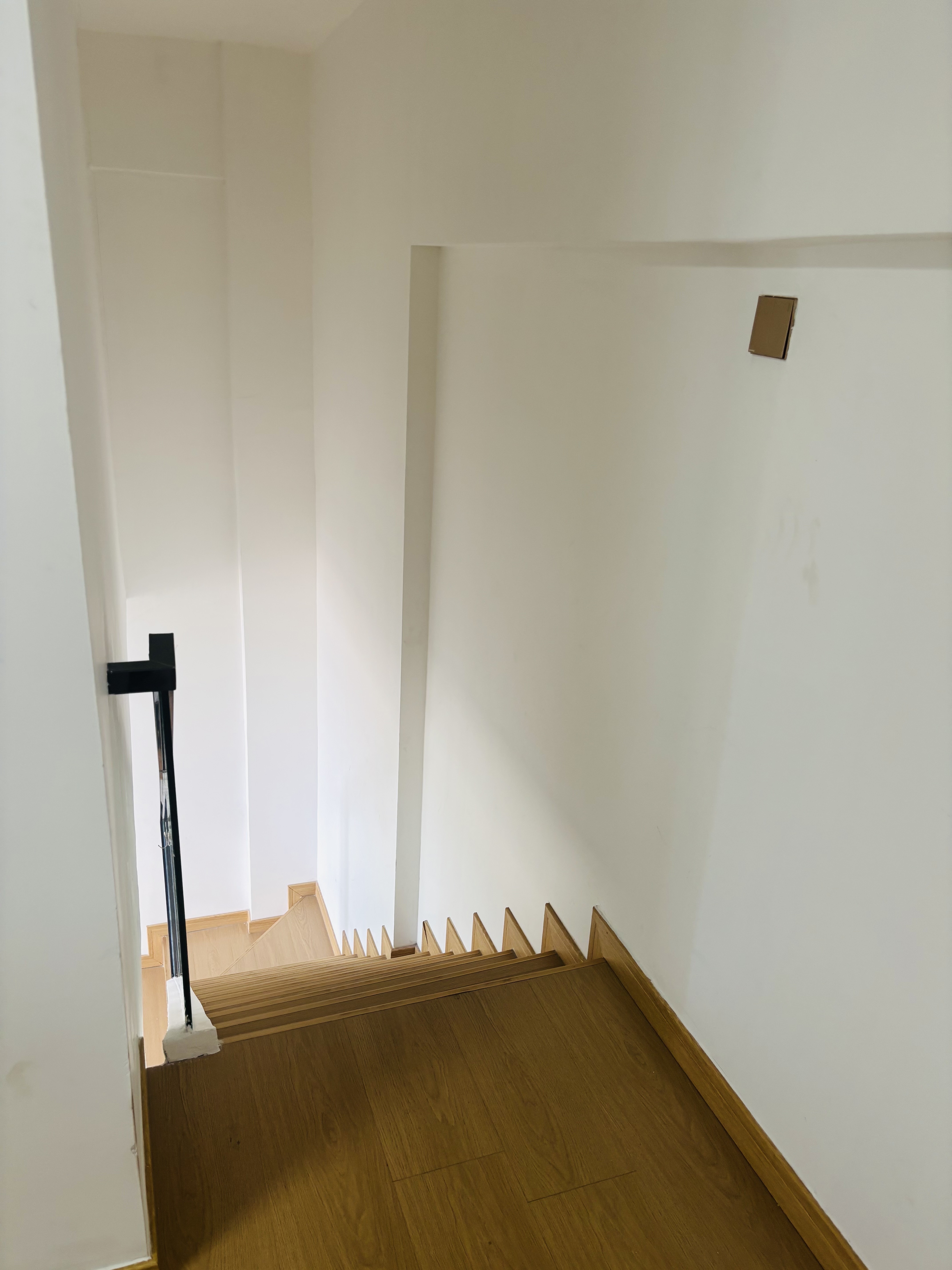 金龙城市广场二期 4室1厅1卫 4000.0元/月 金龙城市广场二期 4室1厅1卫 4000.0元/月室内图