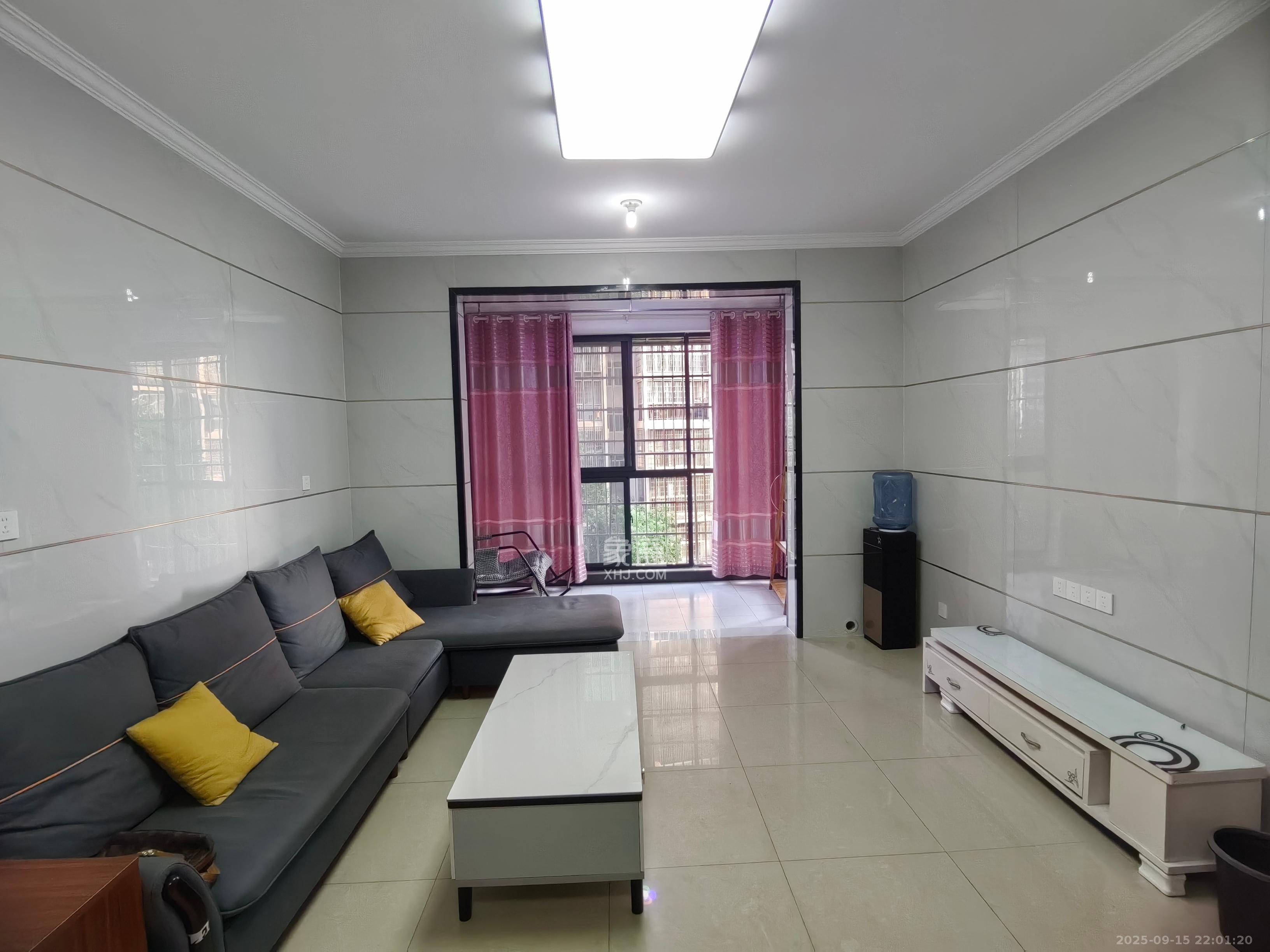 洞井二小区 2室2厅1卫 1700.0元/月 洞井二小区 2室2厅1卫 1700.0元/月室内图