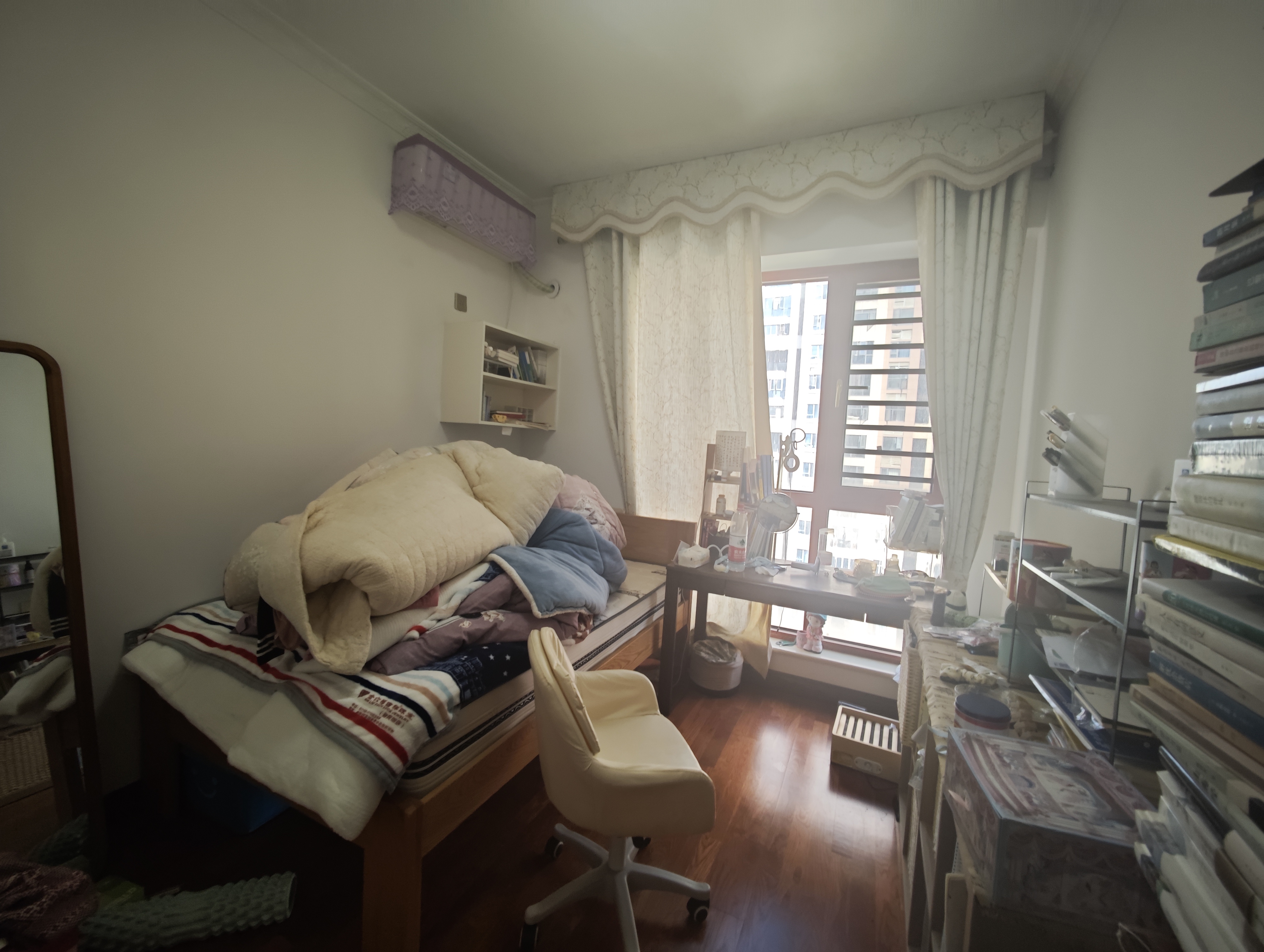 百弘学府城  4室2厅2卫    2200.0元/月 百弘学府城  4室2厅2卫    2200.0元/月室内图