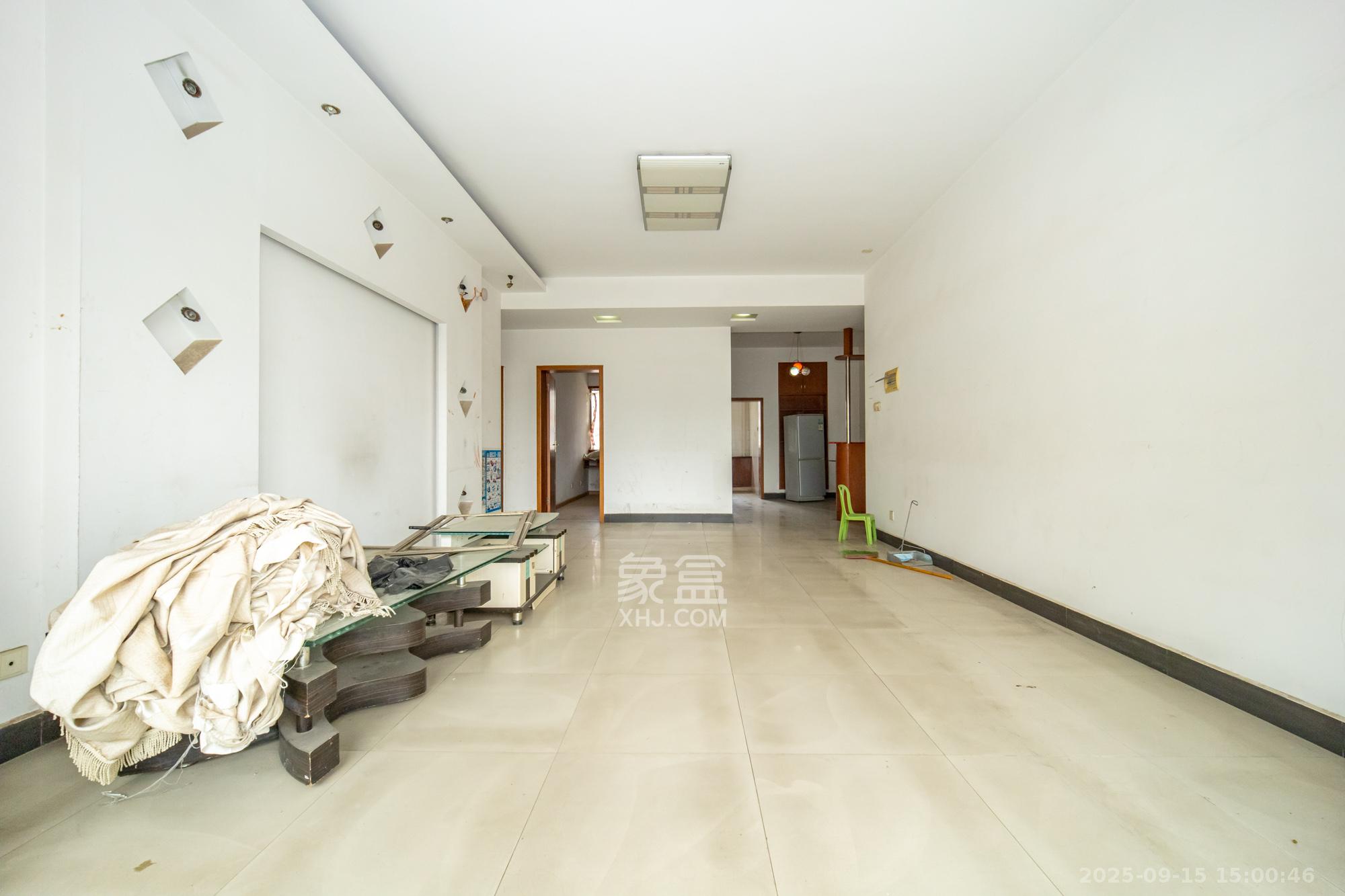 电信公司宿舍  3室2厅1卫    45.8万 电信公司宿舍  3室2厅1卫    45.8万