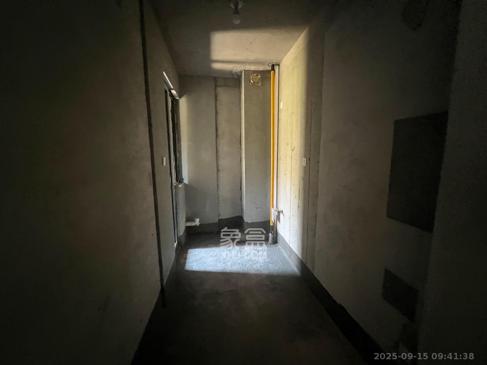 望远嘉苑  2室2厅1卫    2300.0元/月 望远嘉苑  2室2厅1卫    2300.0元/月室内图