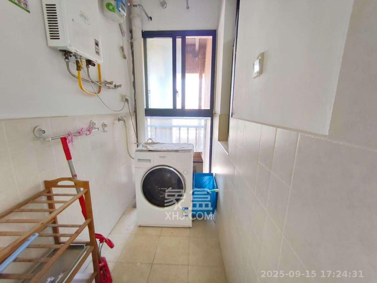 中建芙蓉工社  2室1厅1卫    1800.0元/月室内图