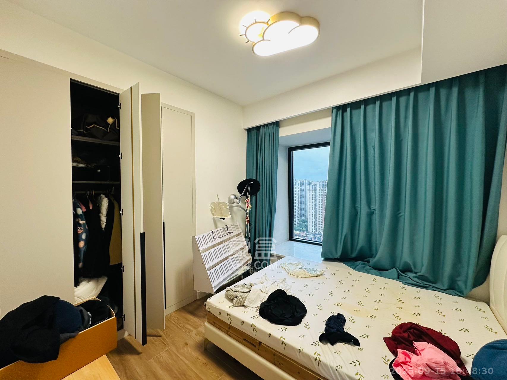 天祥水晶湾  3室2厅2卫    6500.0元/月室内图