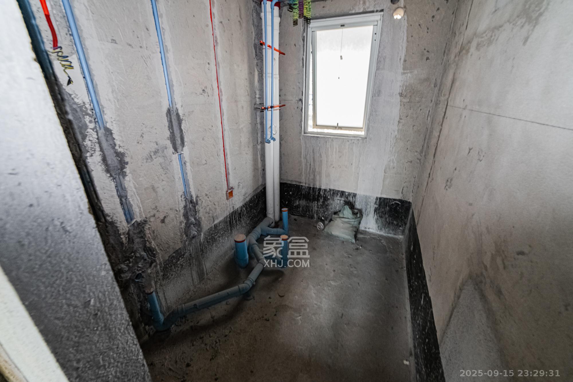 北辰三角洲E7区 4室2厅2卫 236.0万 北辰三角洲E7区 4室2厅2卫 236.0万卫生间