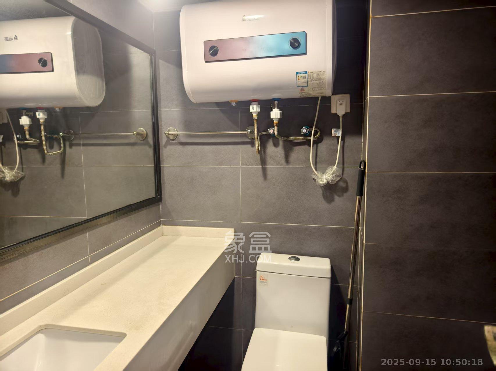 兰亭湾畔 1室1厅1卫 1600.0元/月 兰亭湾畔 1室1厅1卫 1600.0元/月室内图