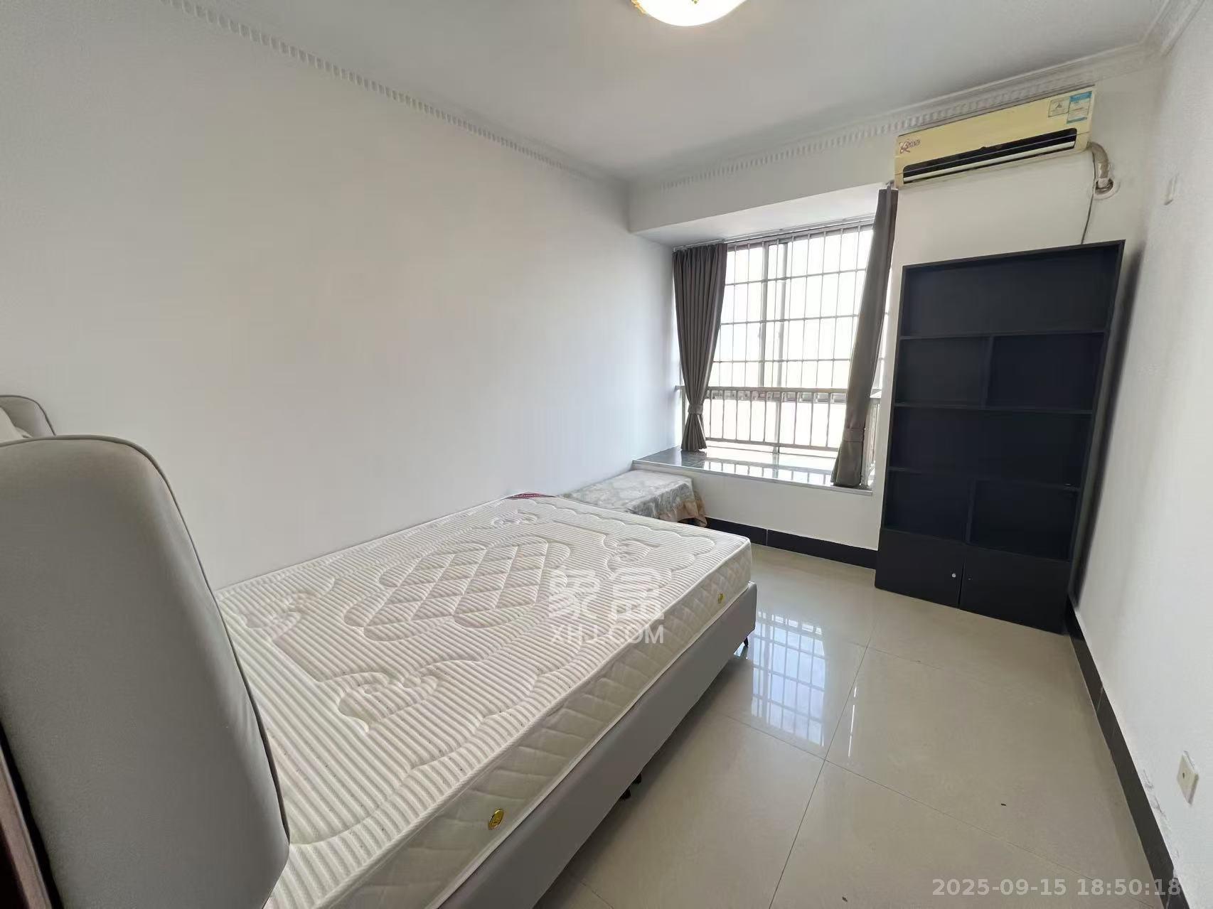 高桥现代商贸城  2室2厅1卫    2200.0元/月室内图