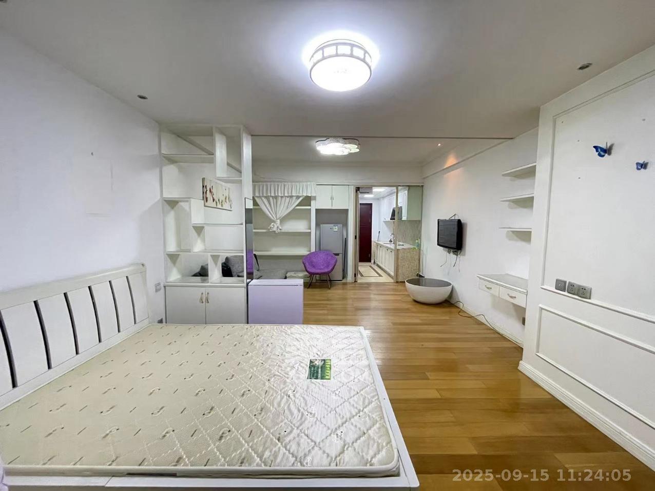 沁园春御院 1室1厅1卫 1600.0元/月 沁园春御院 1室1厅1卫 1600.0元/月室内图