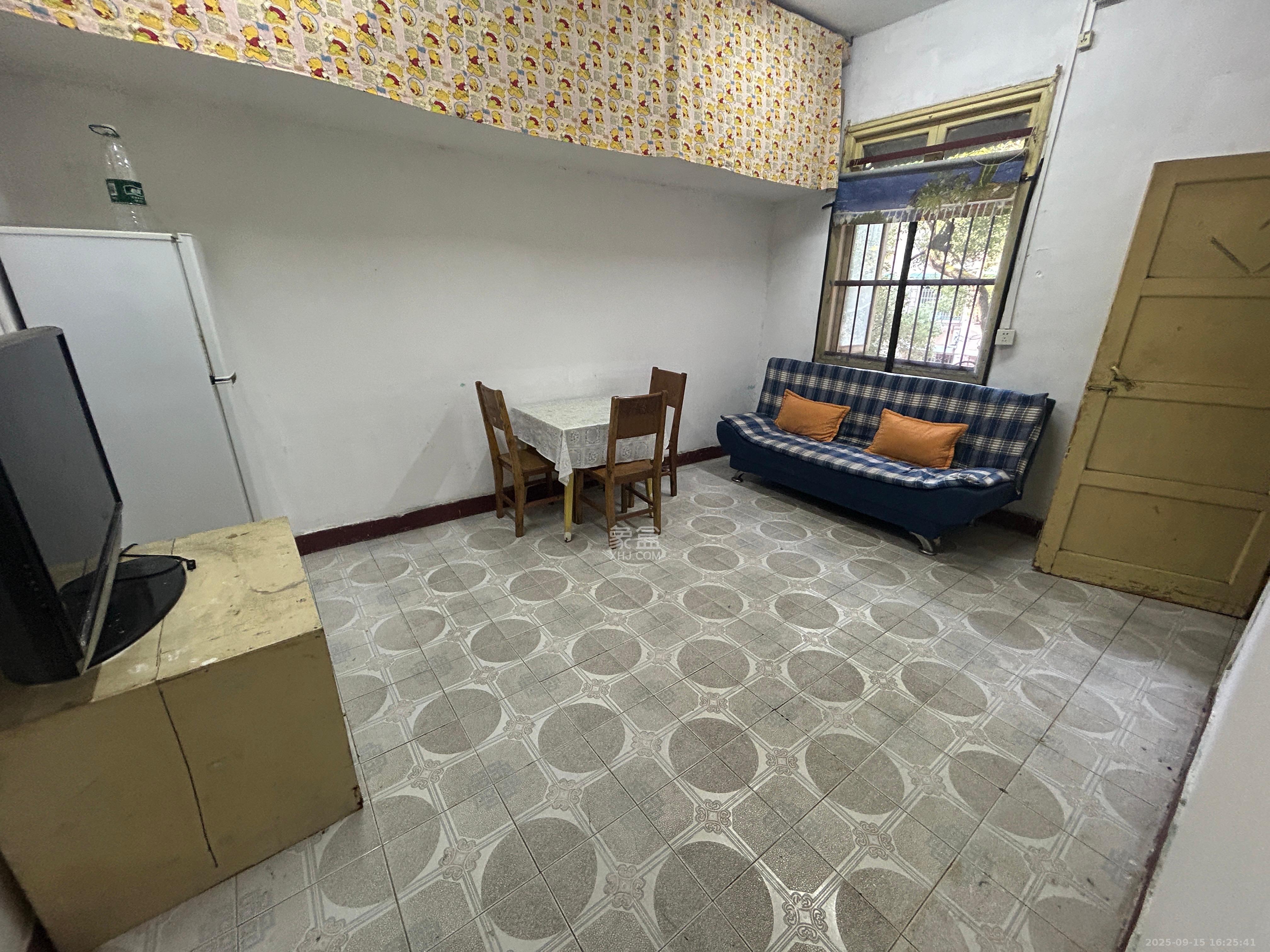 三湘小区 1室1厅1卫 950.0元/月 三湘小区 1室1厅1卫 950.0元/月室内图