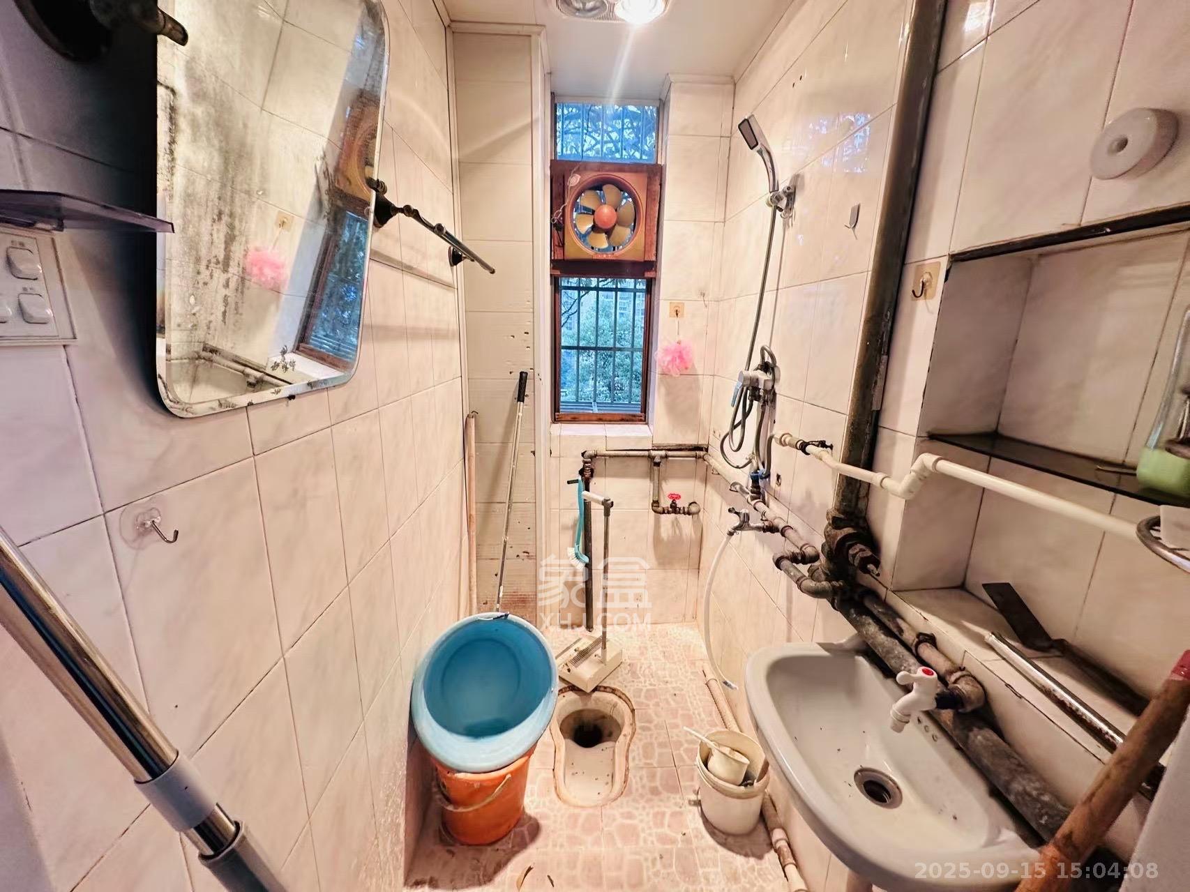 长沙市自来水有限公司金盆岭住宅区(赤岭路4号) 2室1厅1卫 1300.0元/月 长沙市自来水有限公司金盆岭住宅区(赤岭路4号) 2室1厅1卫 1300.0元/月室内图