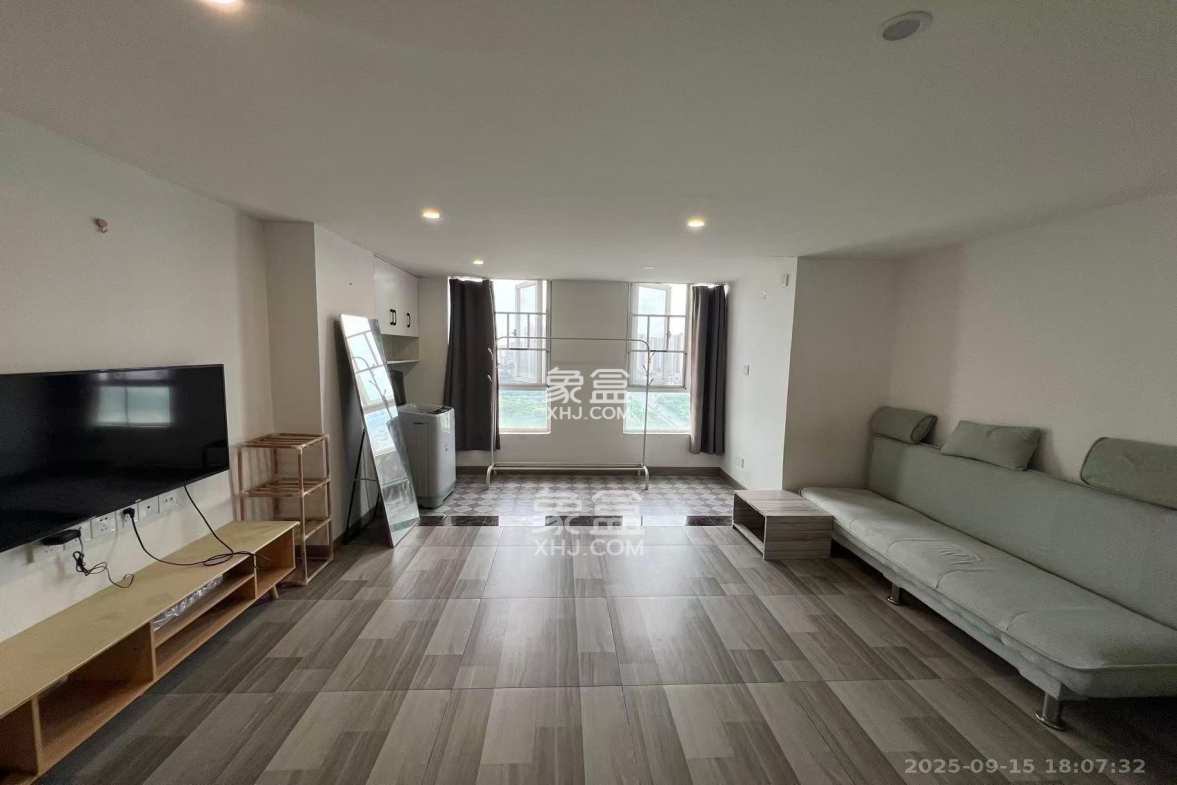 MOMA当代广场 1室1厅1卫 1100.0元/月 MOMA当代广场 1室1厅1卫 1100.0元/月室内图