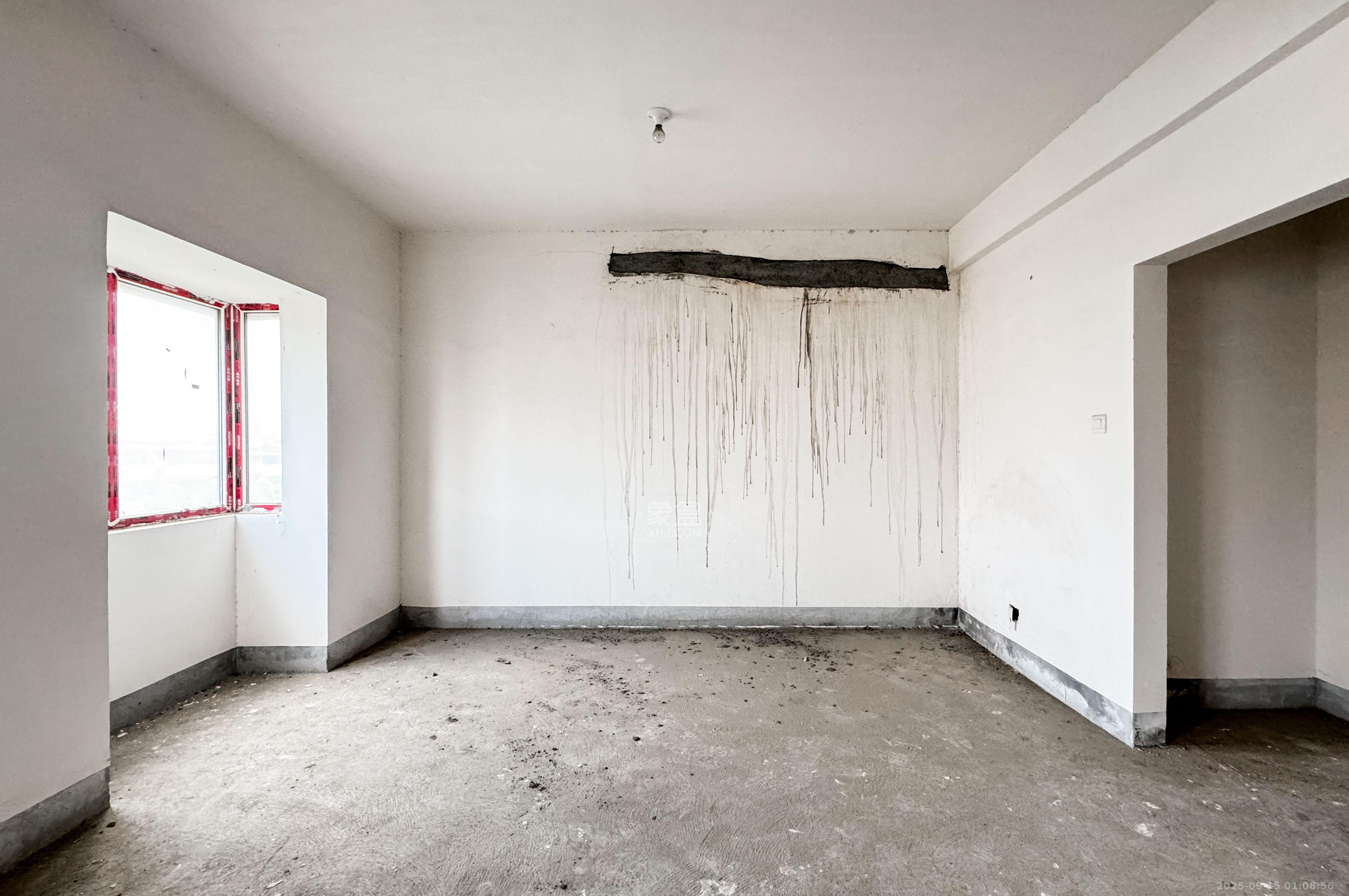 麓阳和景雅苑  4室2厅2卫    122.0万其他