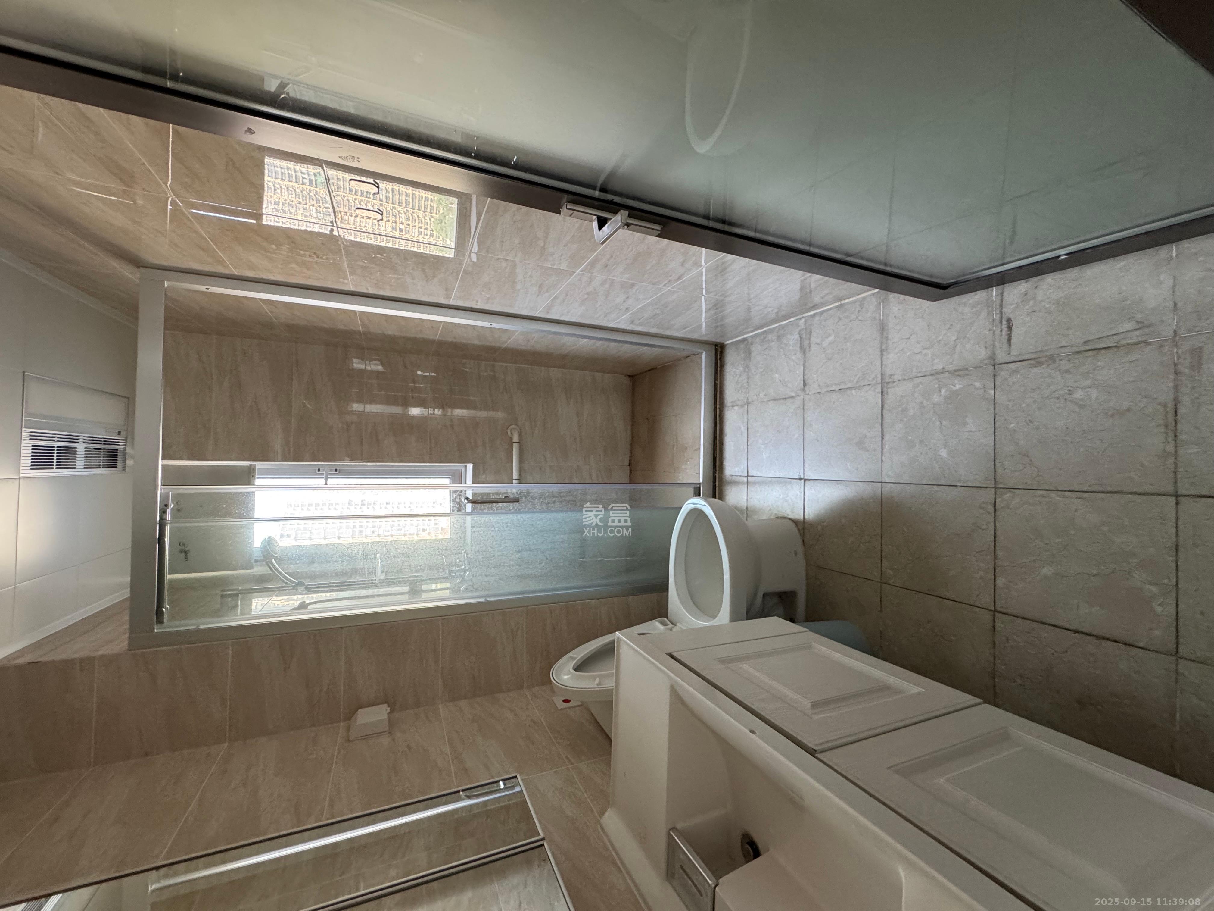 保利天禧C区 5室2厅2卫 6800.0元/月 保利天禧C区 5室2厅2卫 6800.0元/月室内图