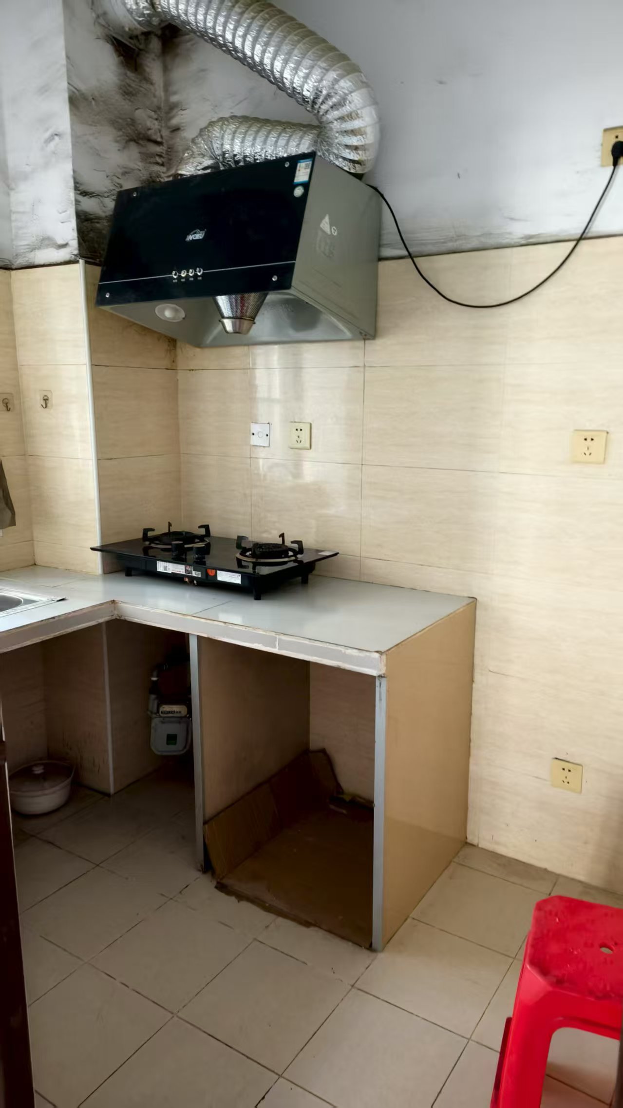 绿地城悦城 2室2厅1卫 50.0万 绿地城悦城 2室2厅1卫 50.0万客厅