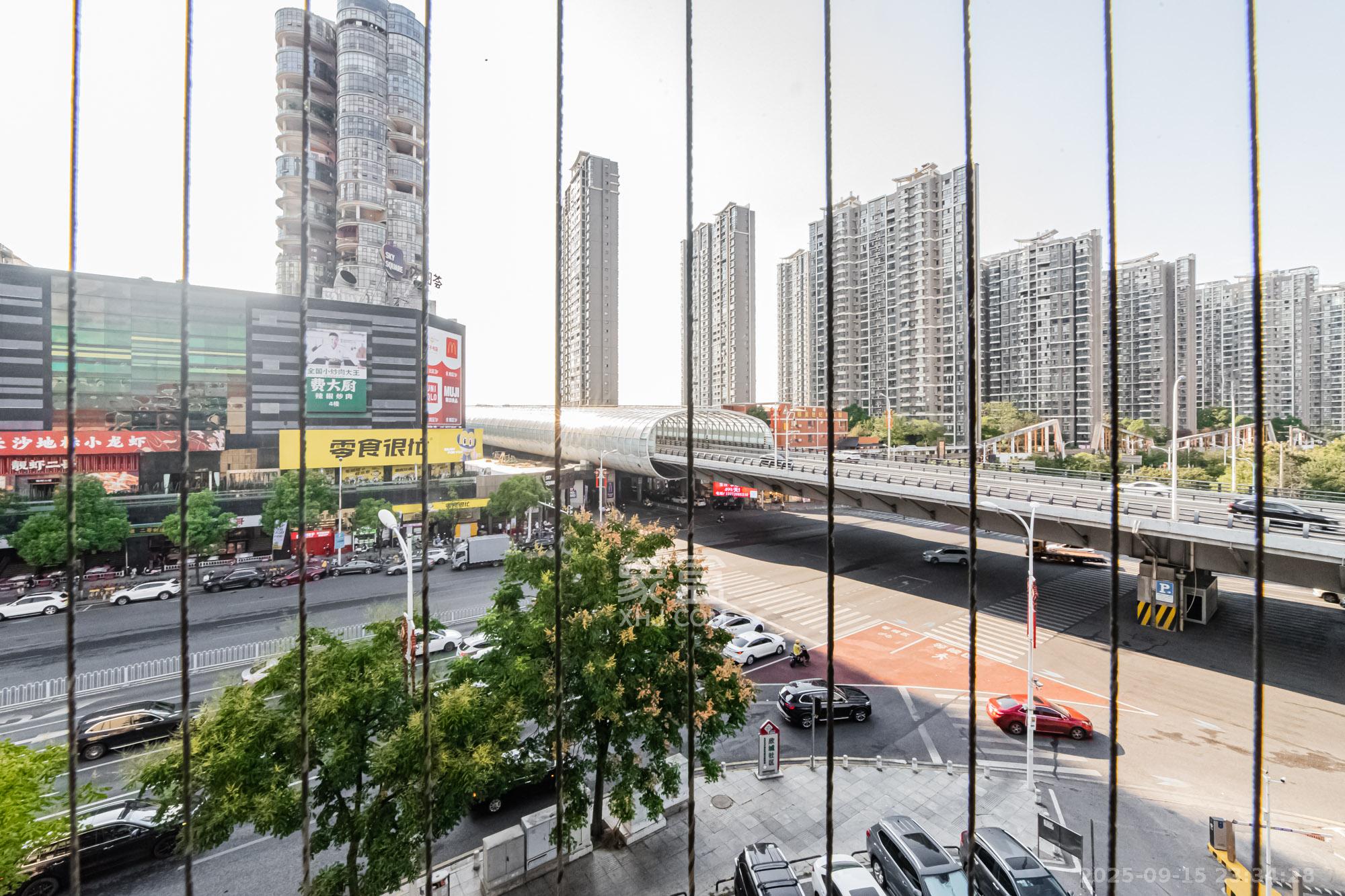 恒鑫澜北湾  3室2厅2卫    102.0万其他