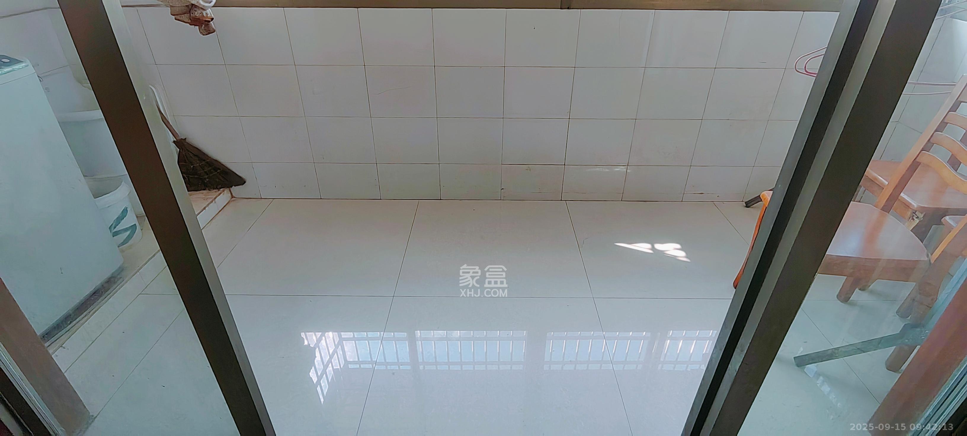 黄鹤小区2片 2室2厅1卫 1600.0元/月 黄鹤小区2片 2室2厅1卫 1600.0元/月室内图