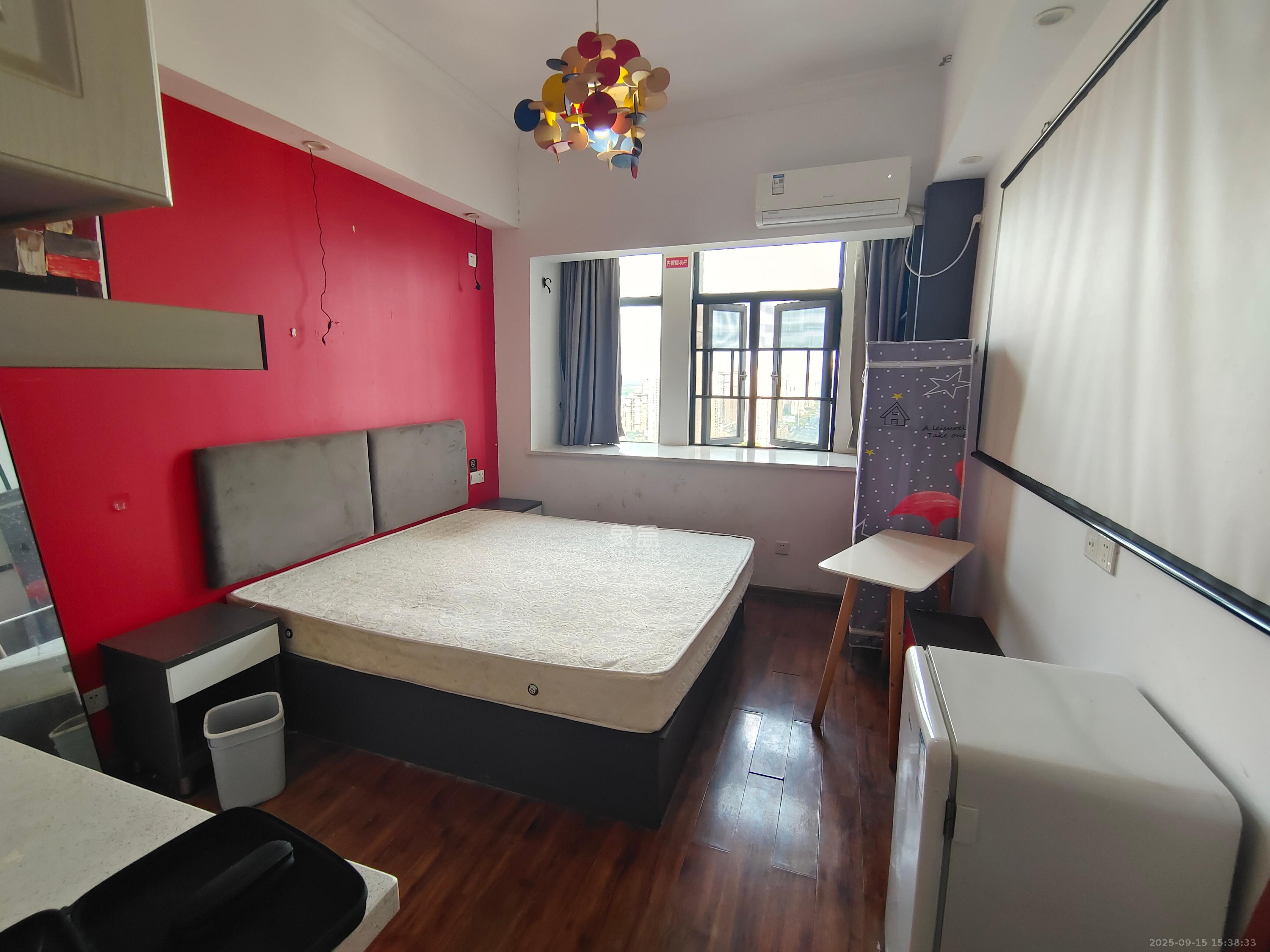 兆坤星悦荟  1室1厅1卫    1000.0元/月室内图